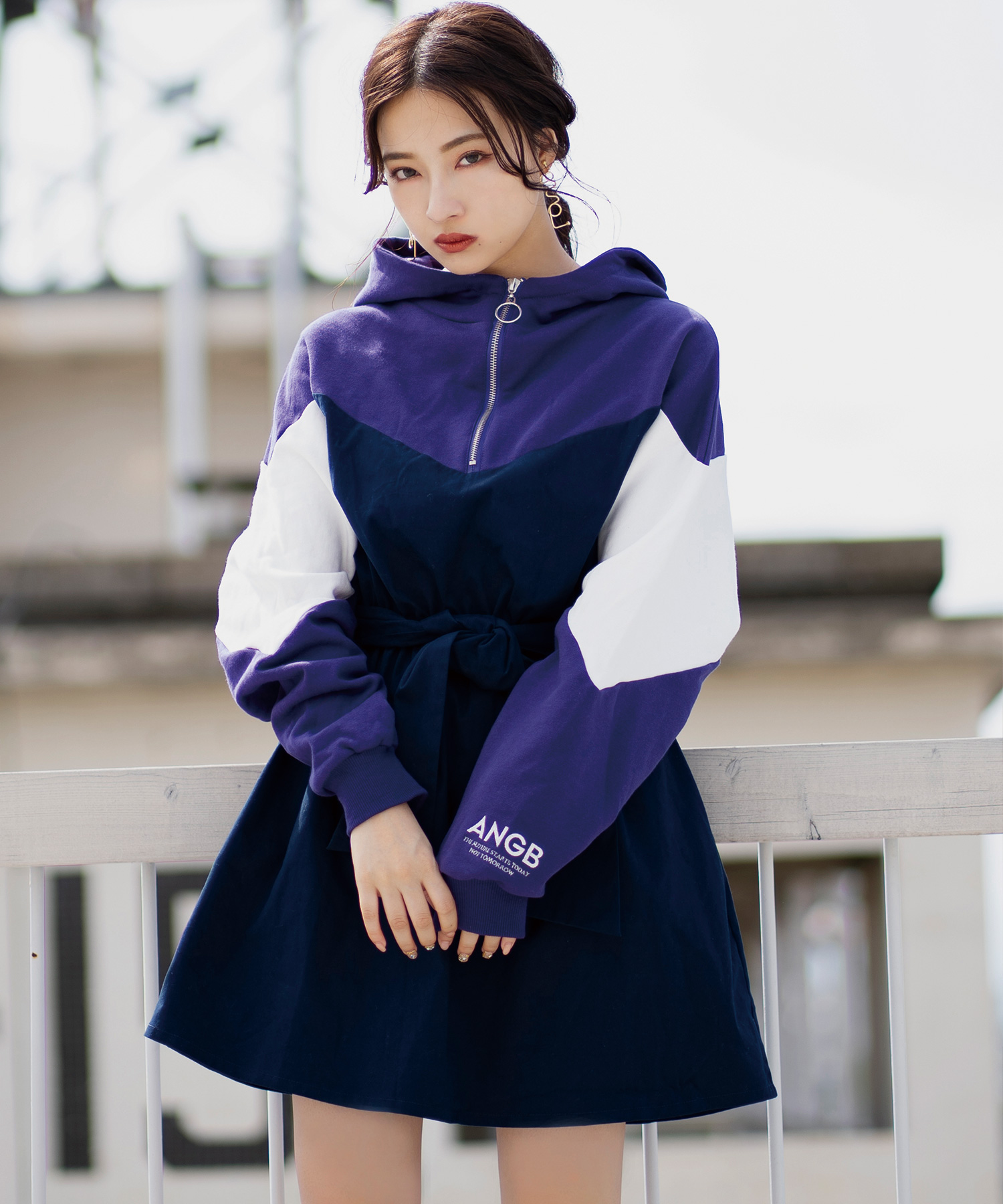 ハイショクフーディワンピ