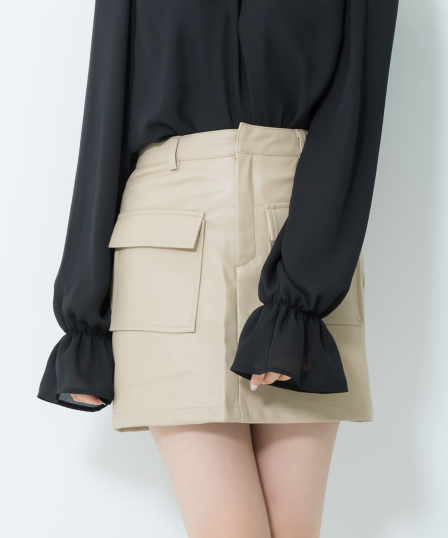 フェイクレザースカート