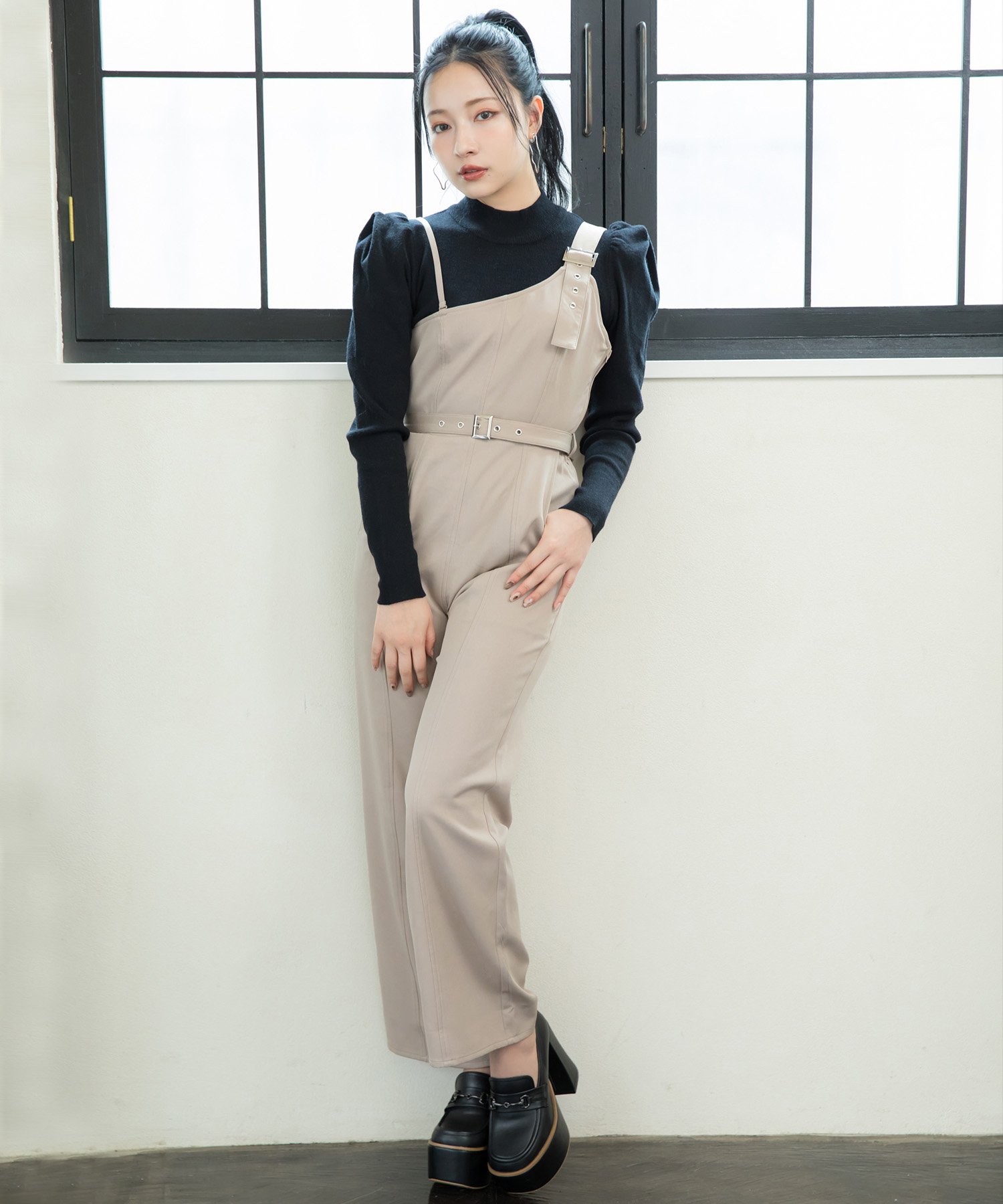 ボリュームショルダーニット