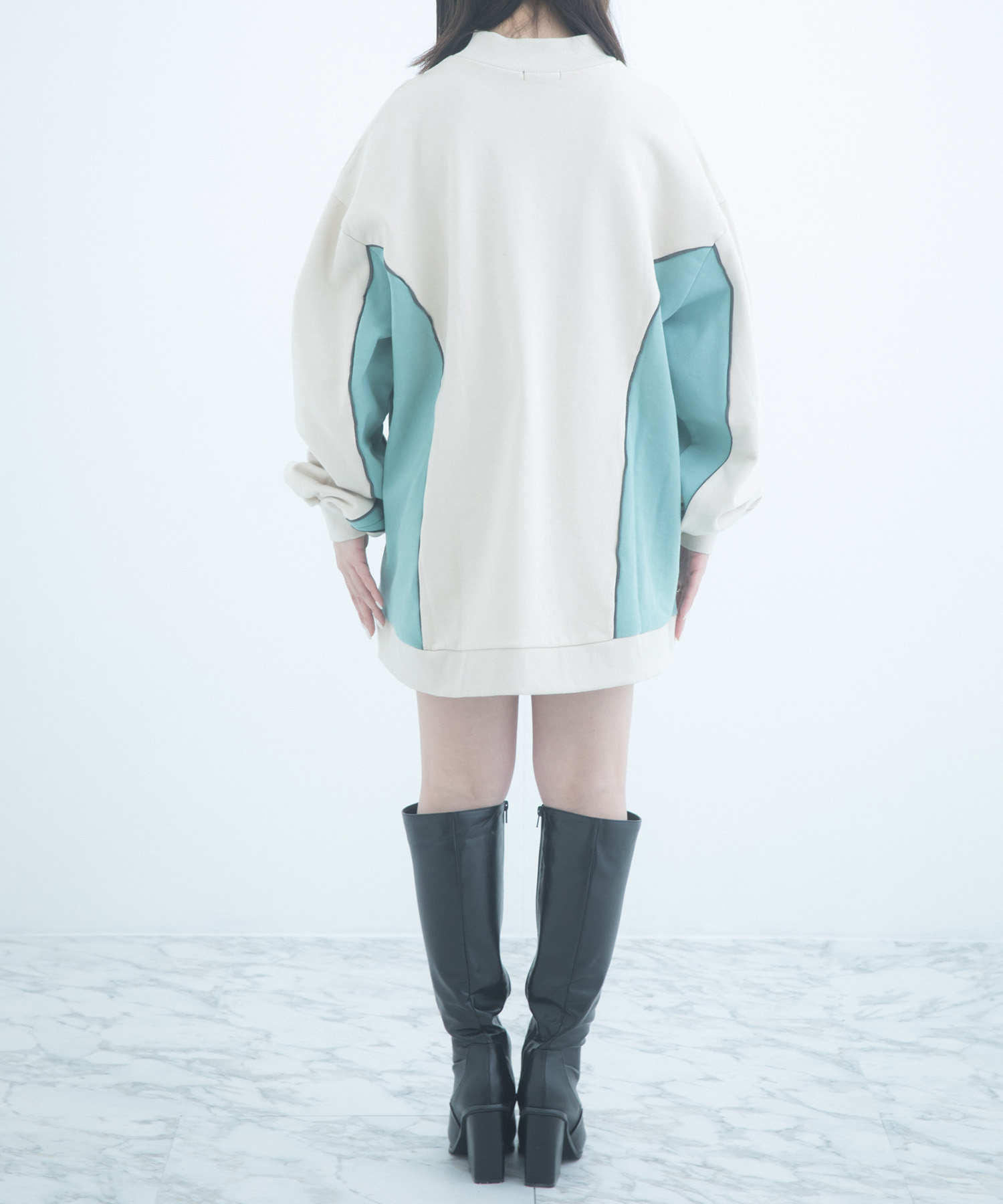 UNISEX ハイネックハイショクスウェット