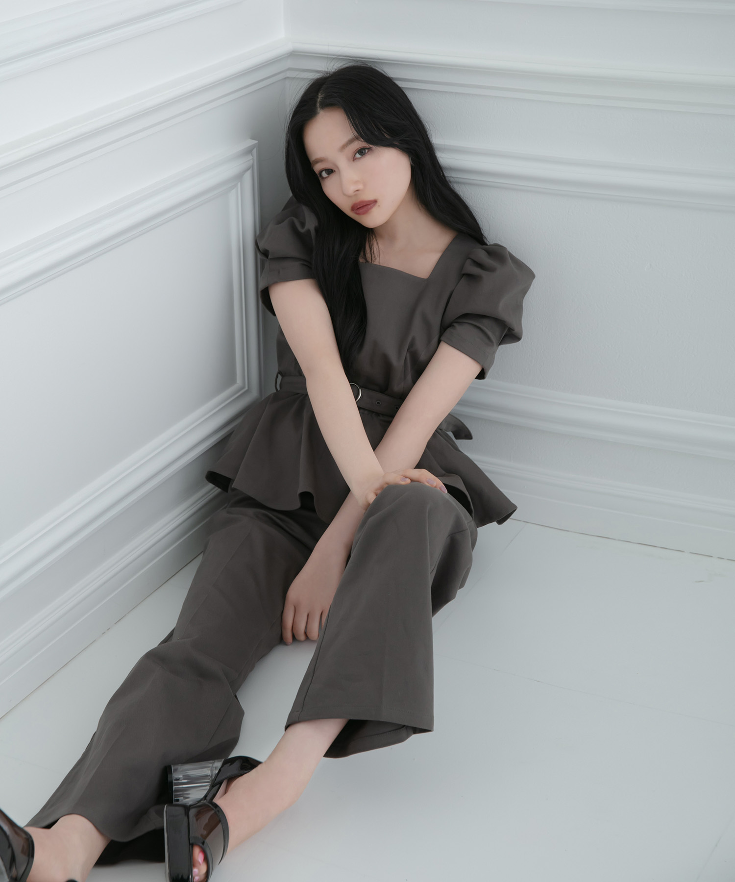 ストレートパンツ