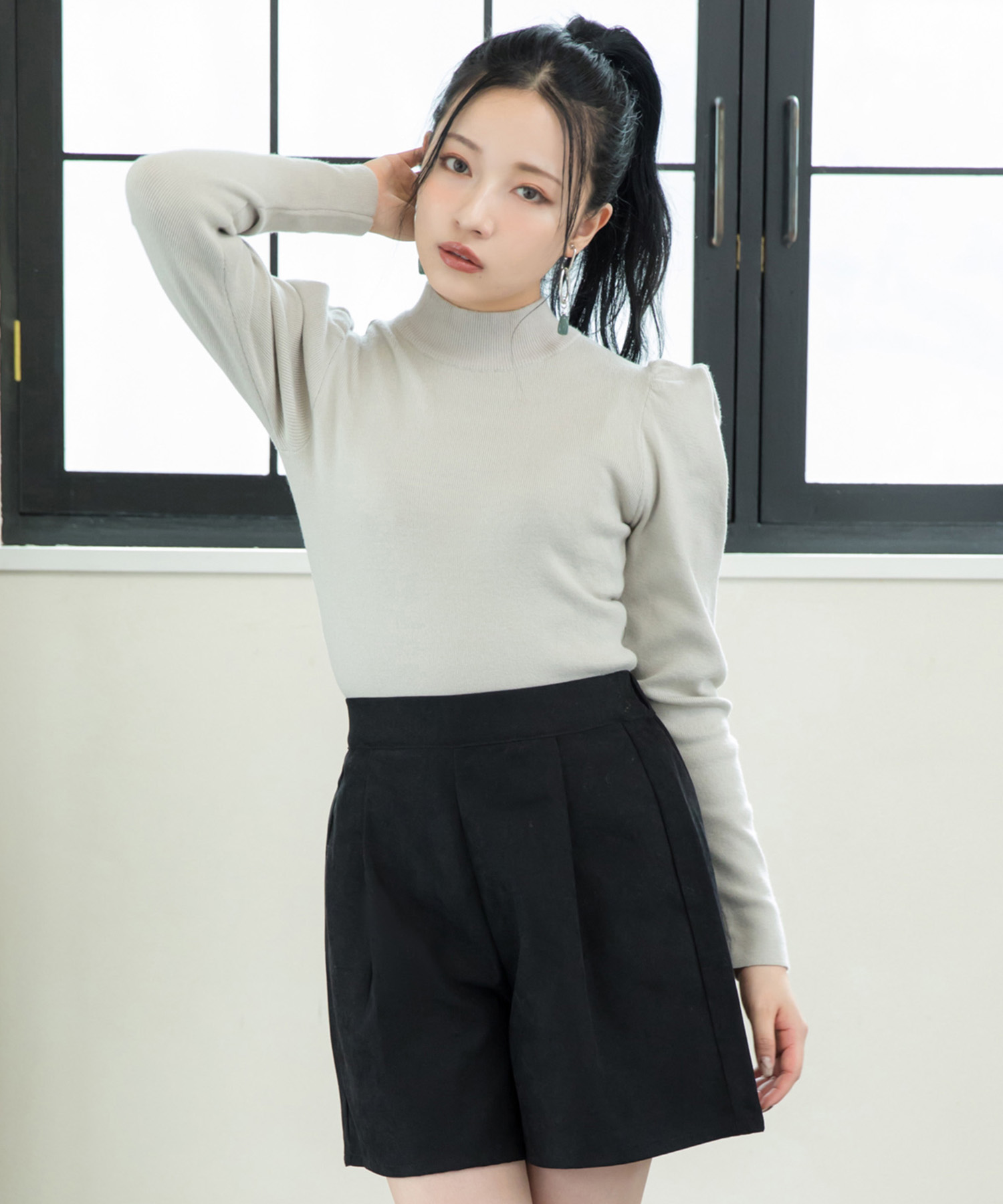 ボリュームショルダーニット