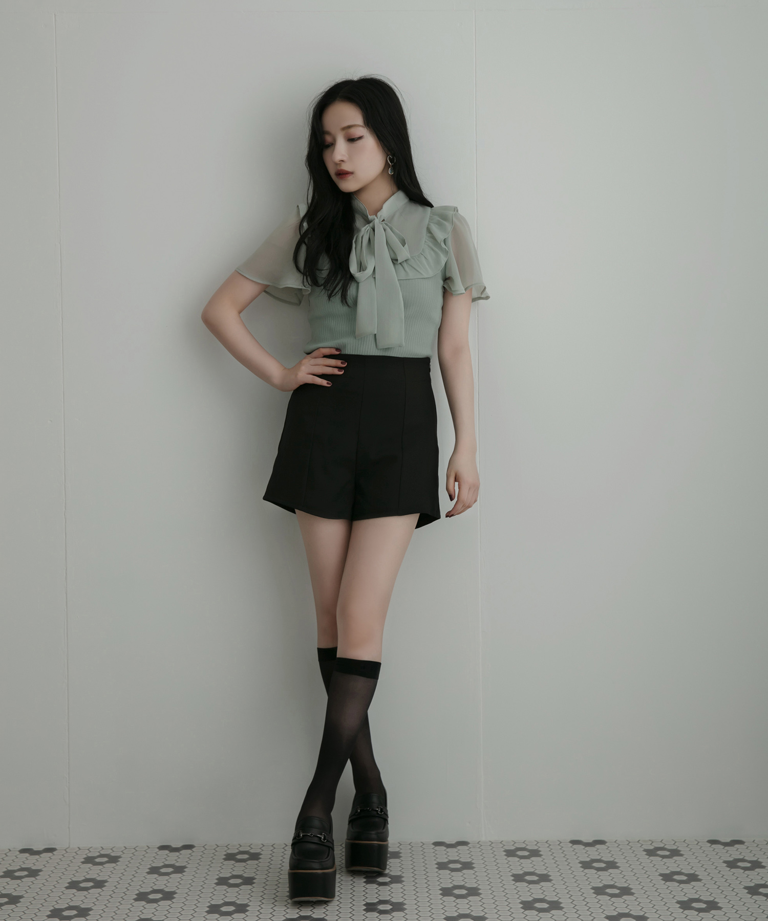 SELECT ハイウエストショーパン