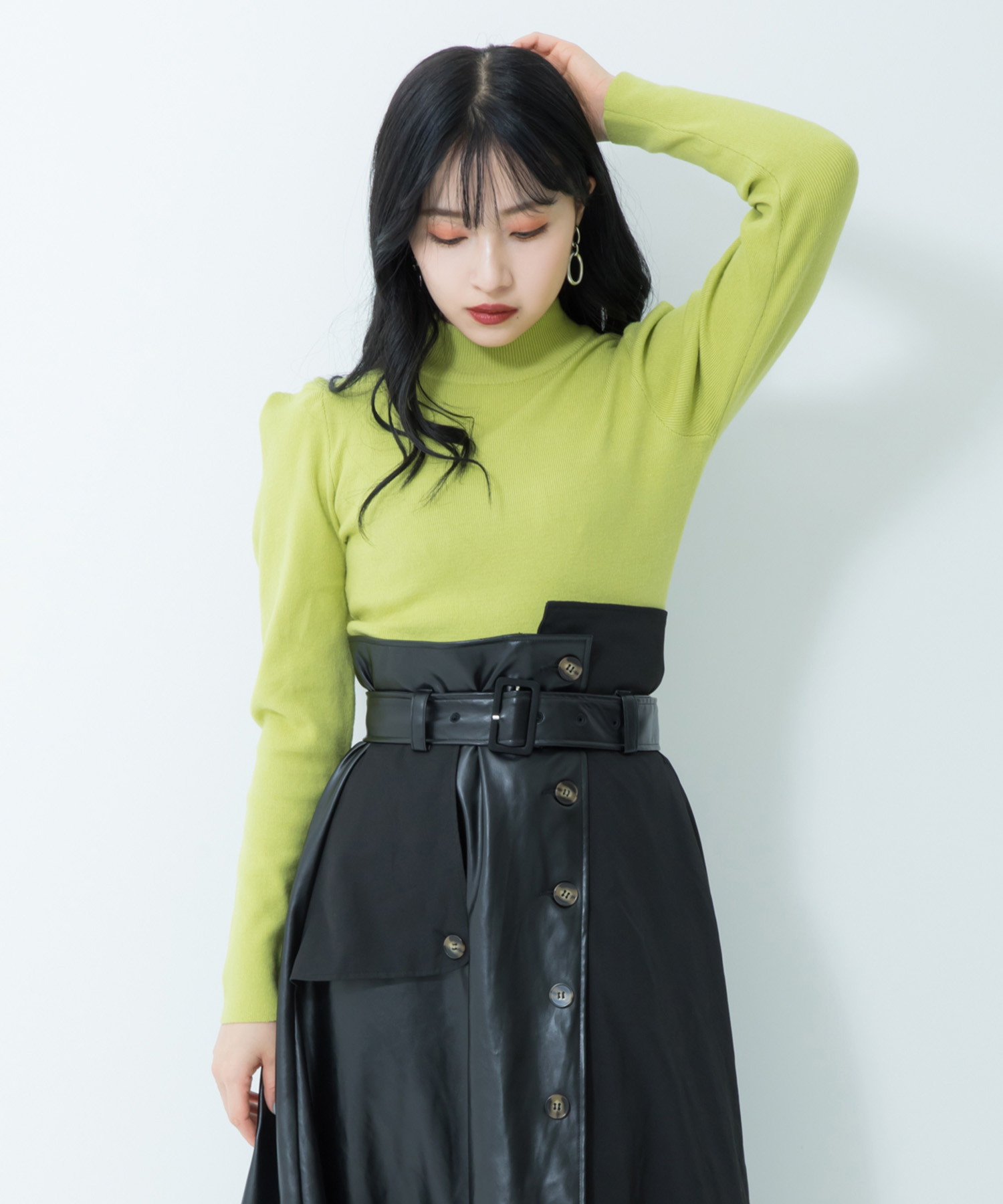 ボリュームショルダーニット