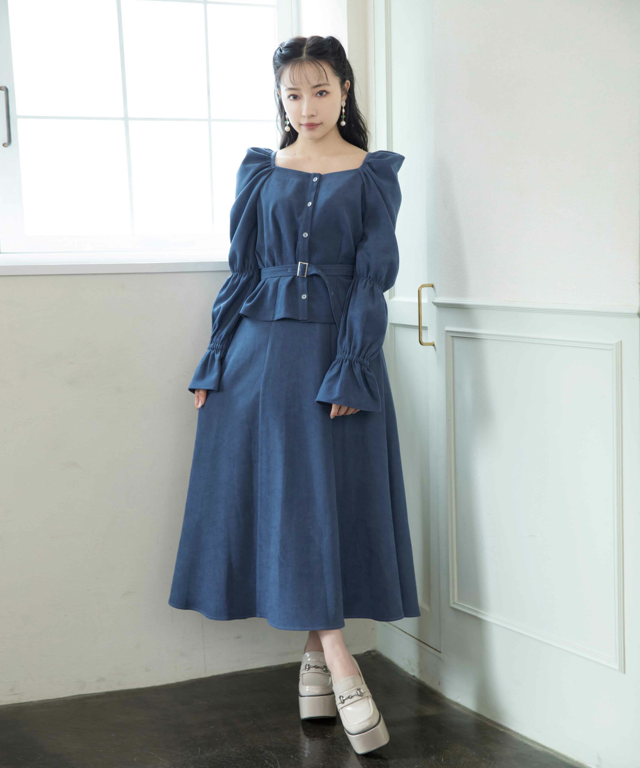 ベルトフレアスカート