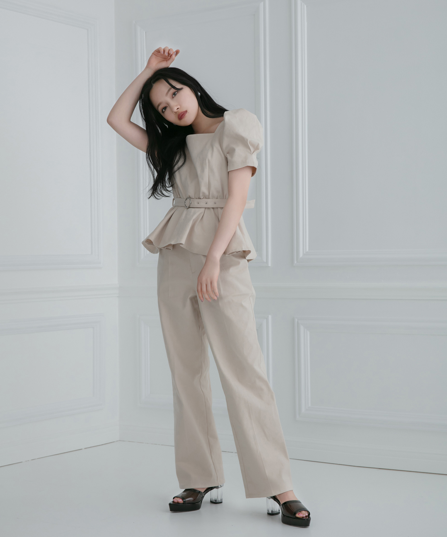 ストレートパンツ