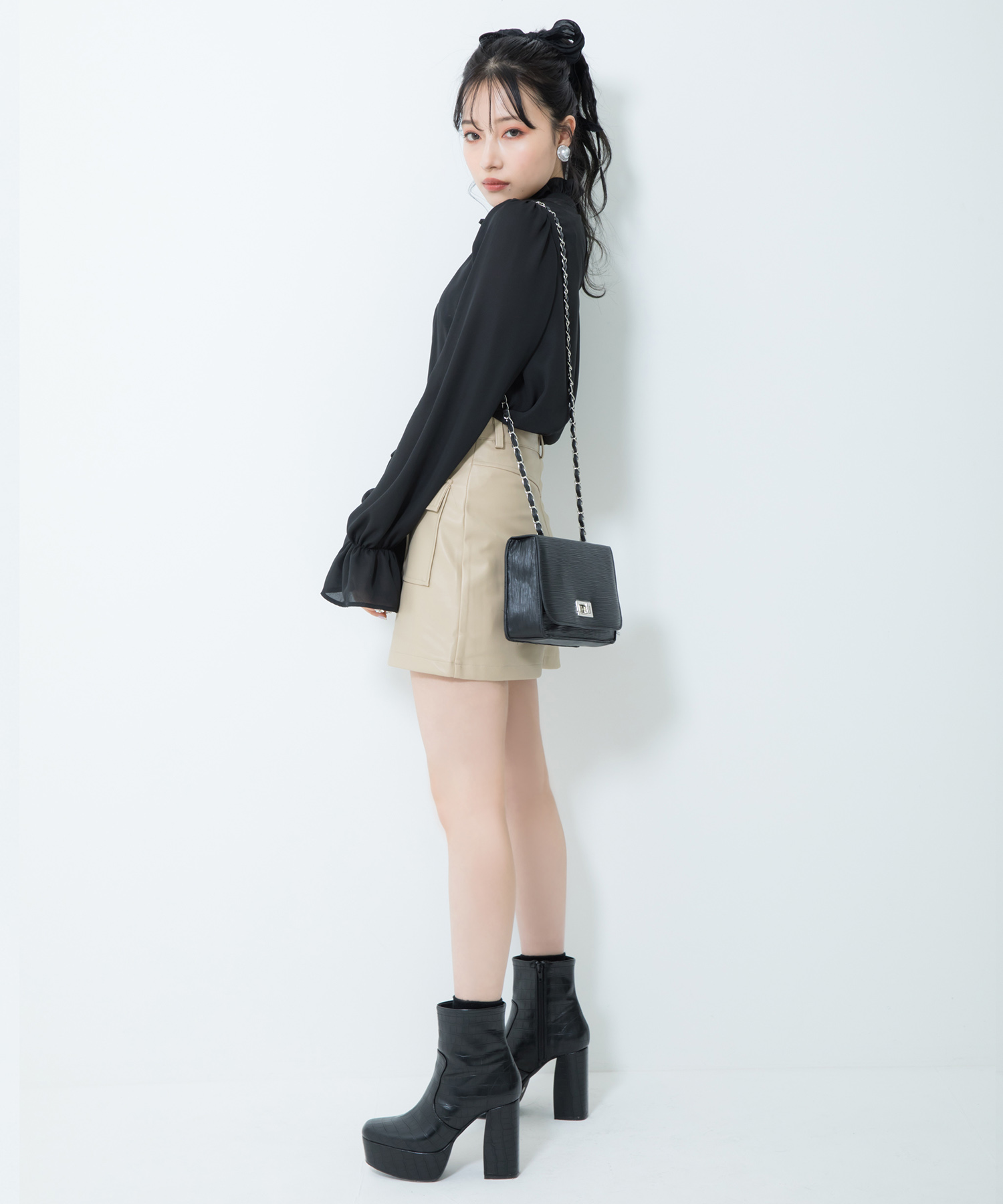 フェイクレザースカート