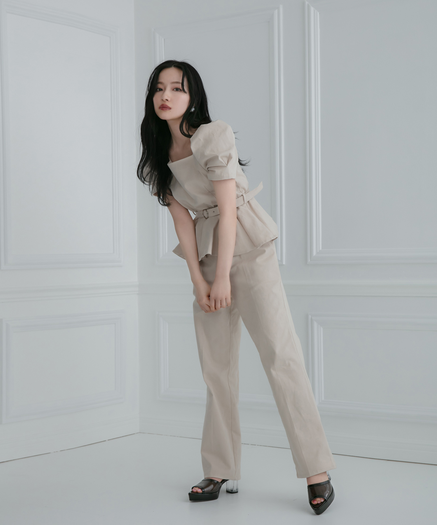 ストレートパンツ