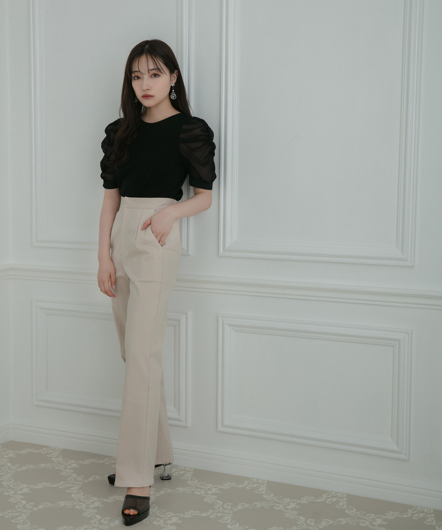 ストレートパンツ