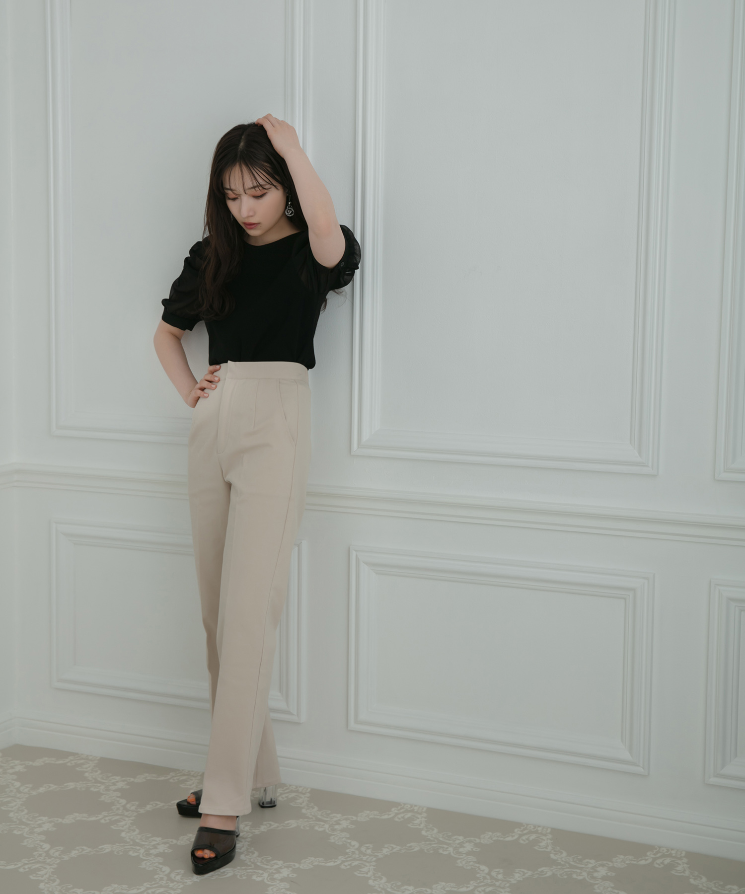 ストレートパンツ