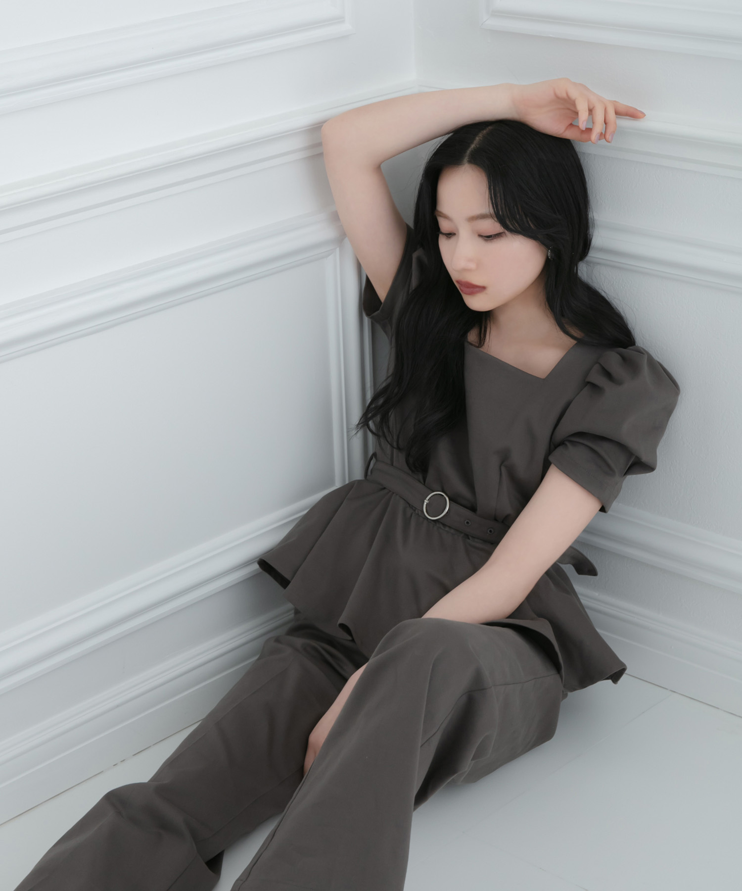 ペプラムトップス