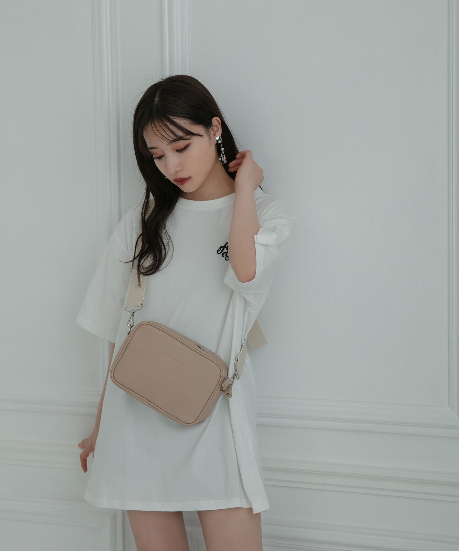 フェイクレザースクエアショルダーバッグ