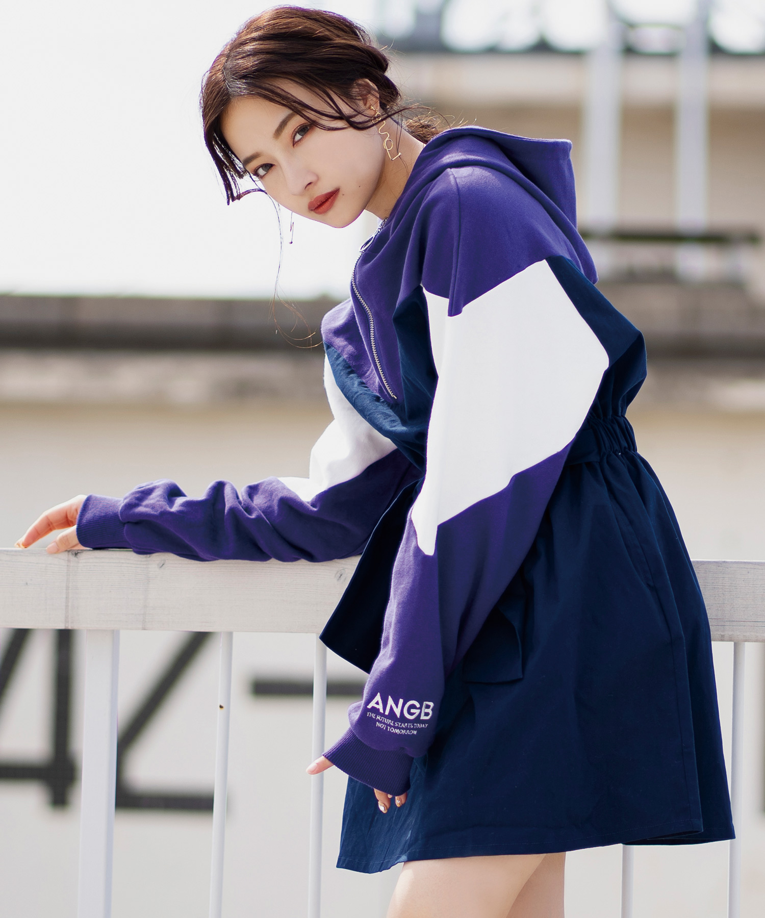 ハイショクフーディワンピ