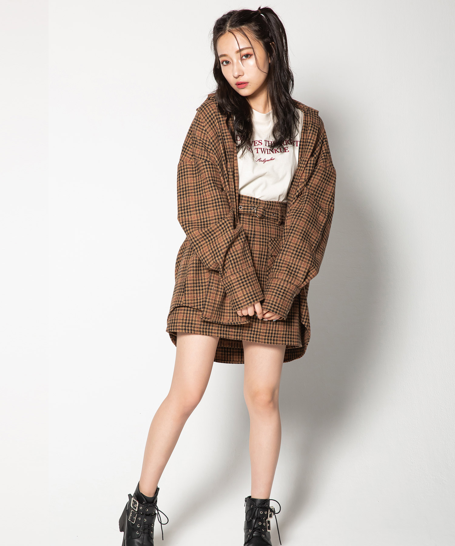 チェックハトメベルトスカート