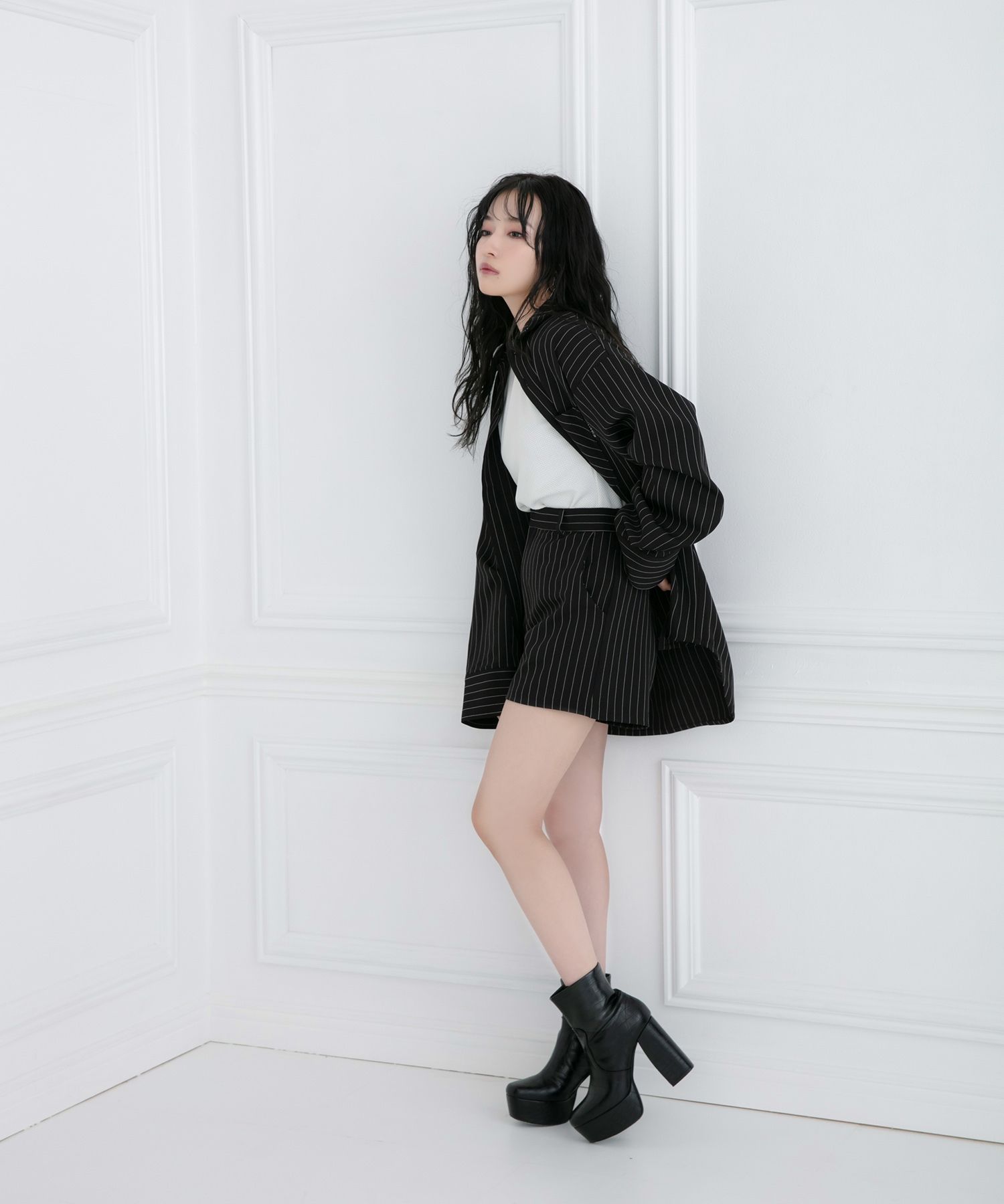 ストライプショーパン