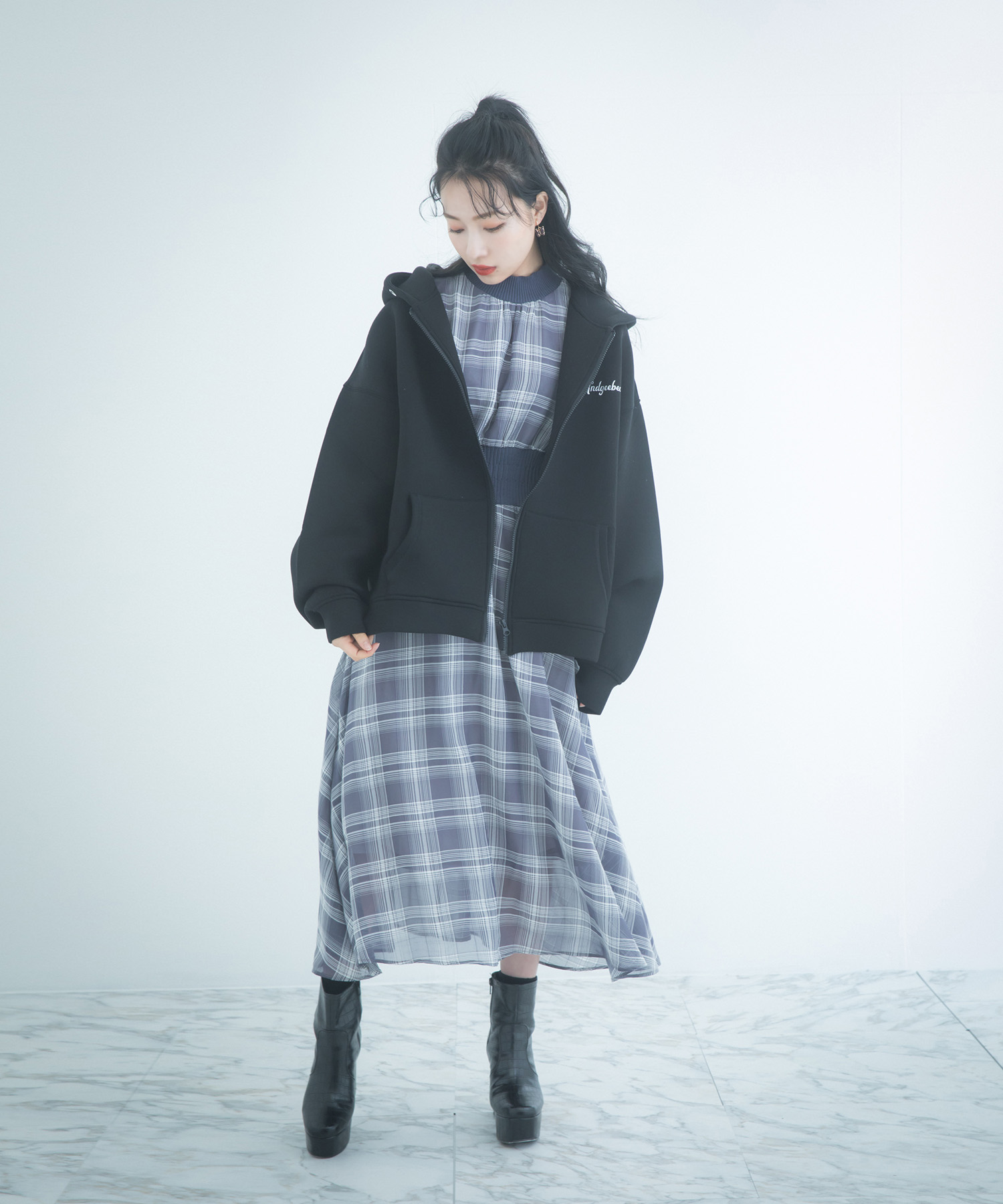 ボンディングジップパーカー