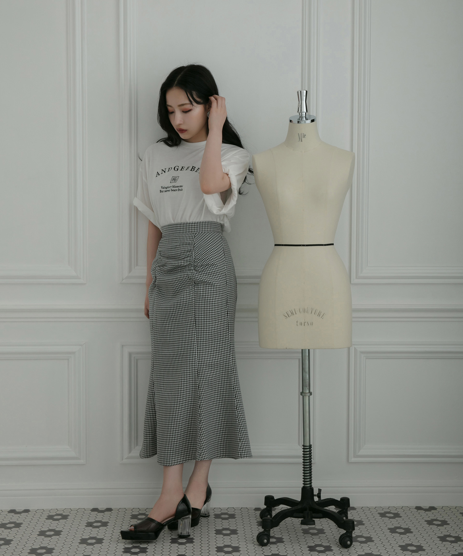 UNISEX クラシックロゴTシャツ