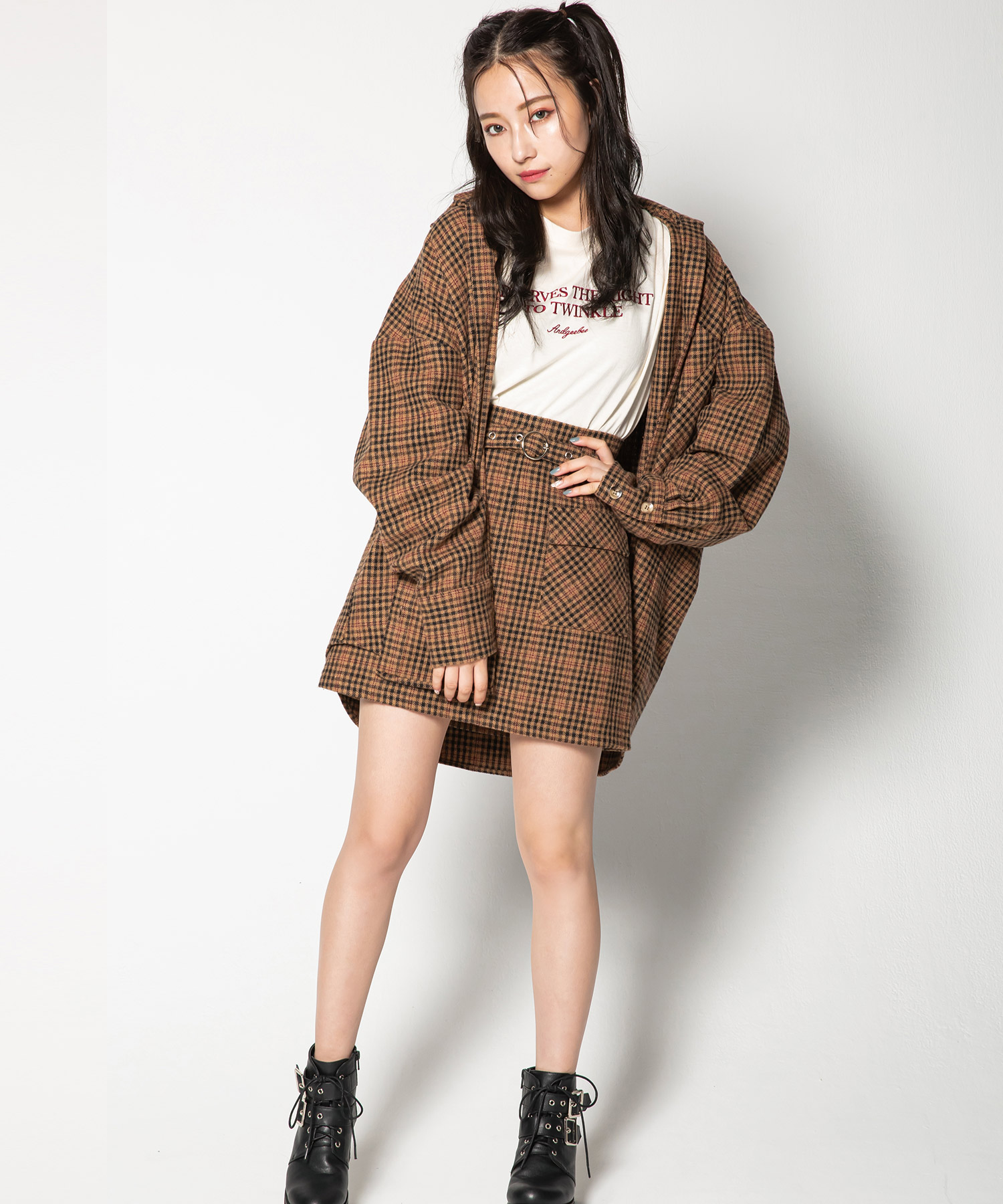 チェックハトメベルトスカート