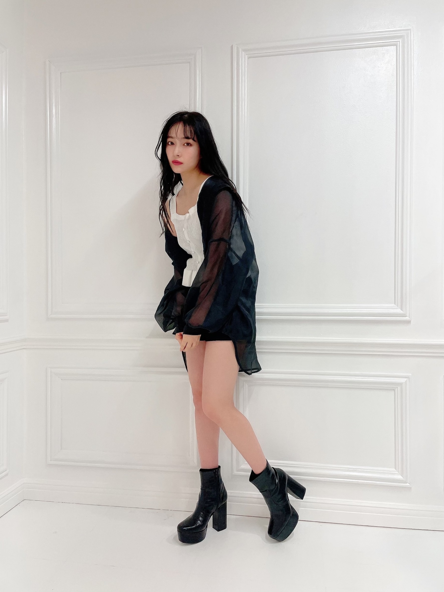 SELECT ニットビスチェ