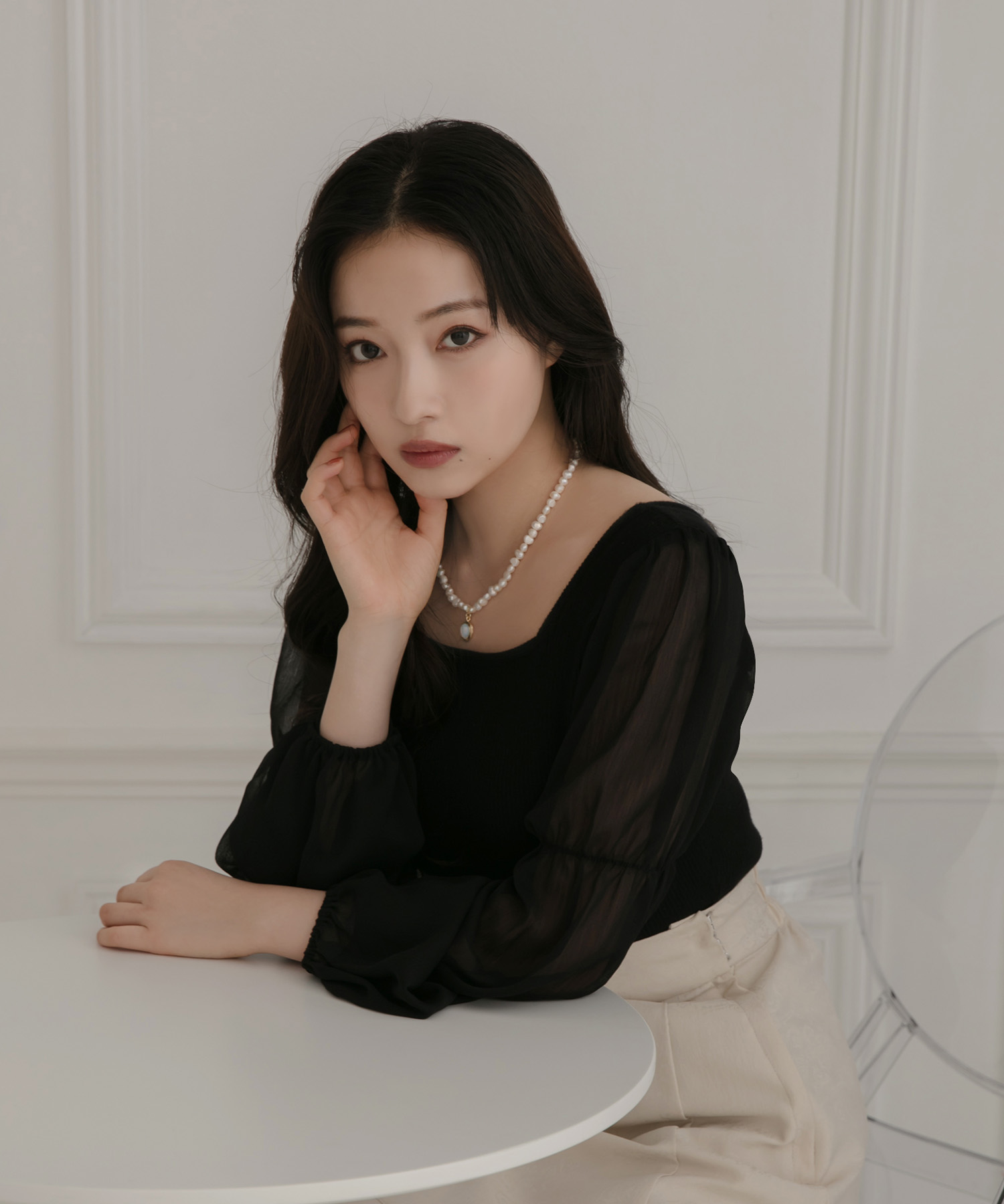 シアースリーブニット