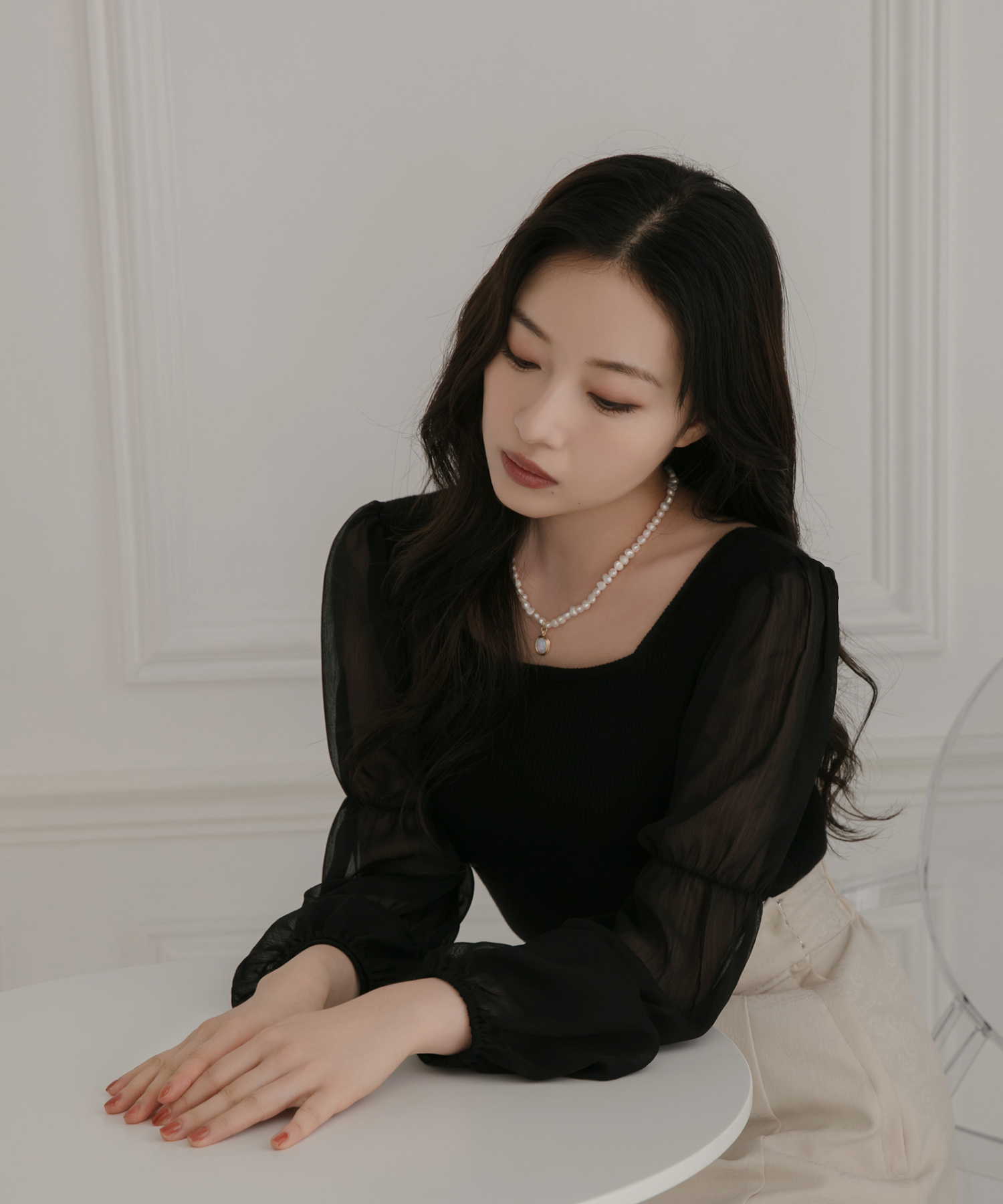 シアースリーブニット