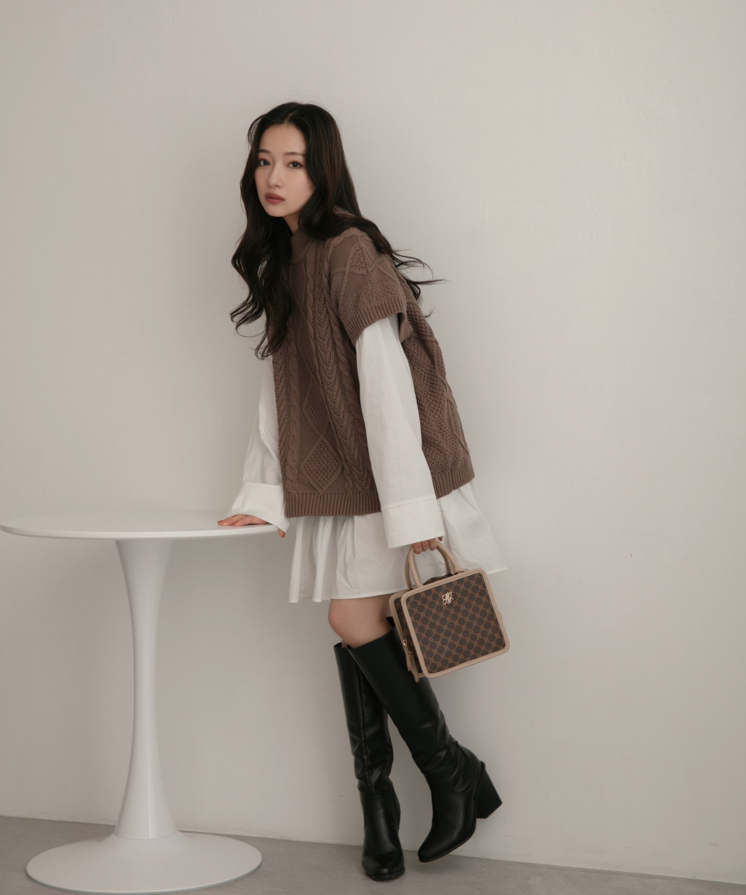 美品✨ルイヴィトン　ショルダーバッグ　アンティグア　ブザス　M40024 美品✨ルイヴィトンショルダーバッグアンティグアブザスM40024