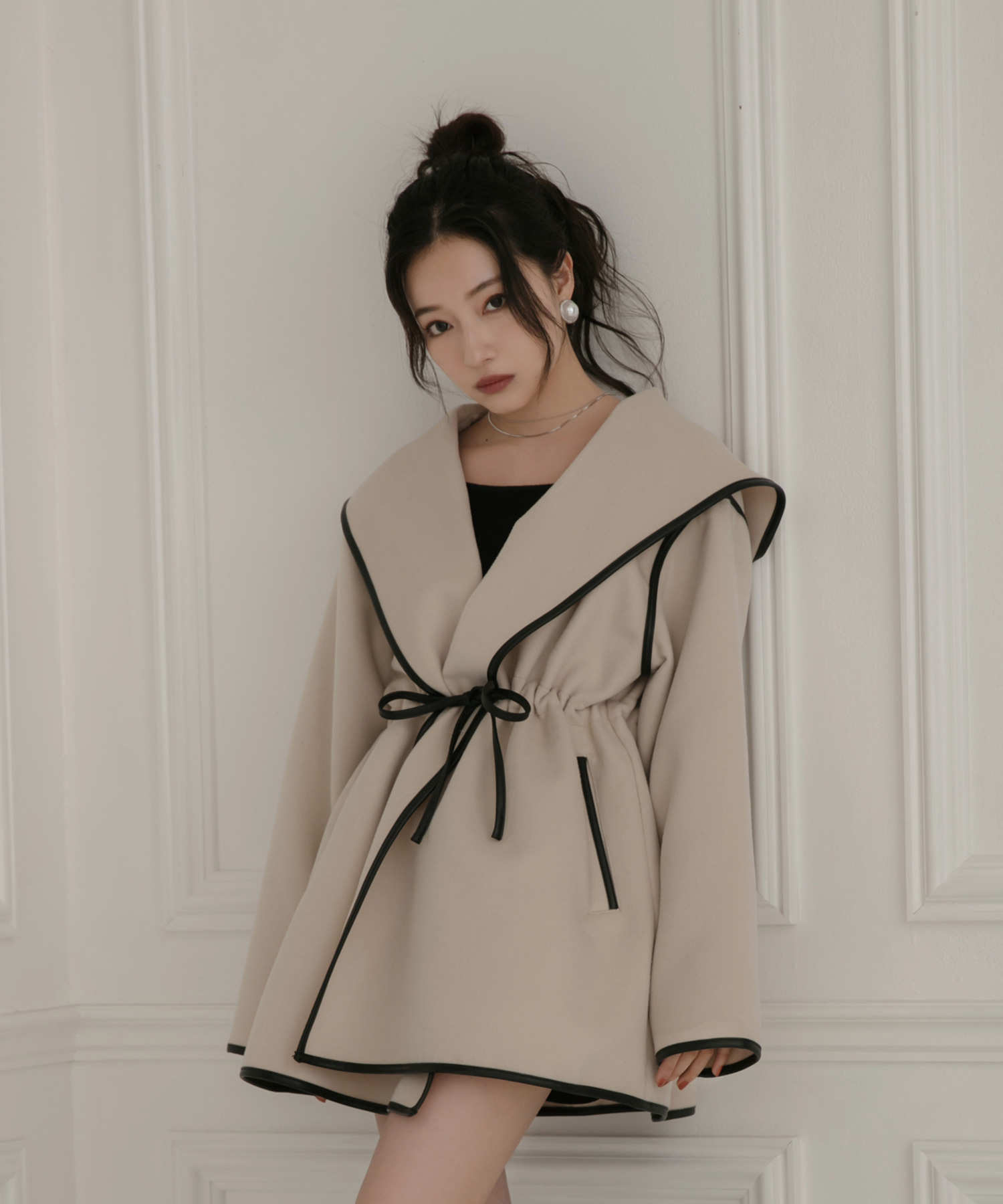 パイピングフーディーガウン