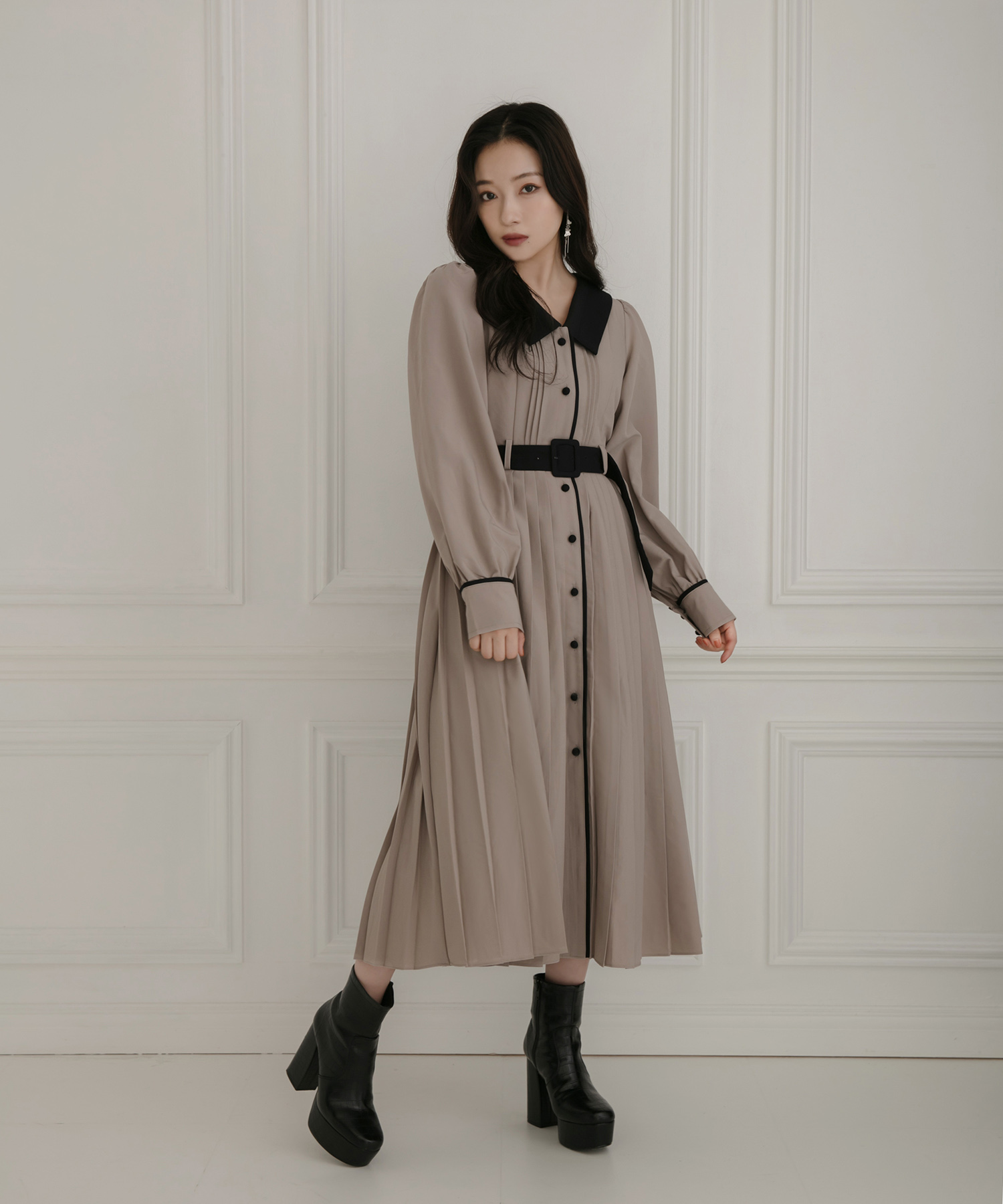 プリーツシャツワンピ