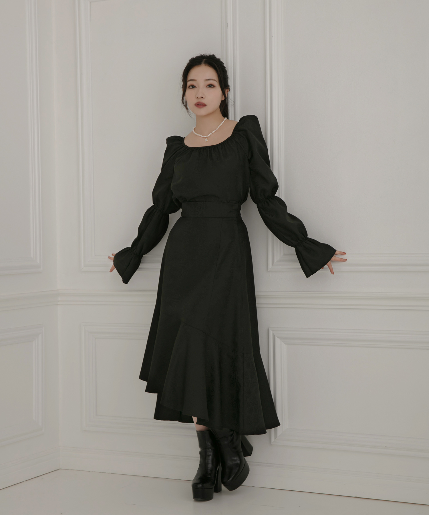 ジャガードラッフルフレアスカート