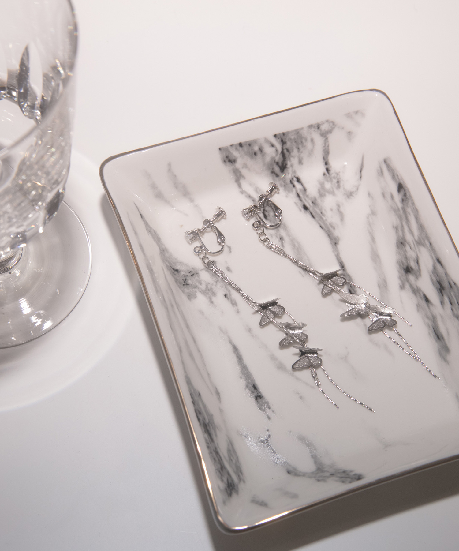 SELECT バタフライイヤリング