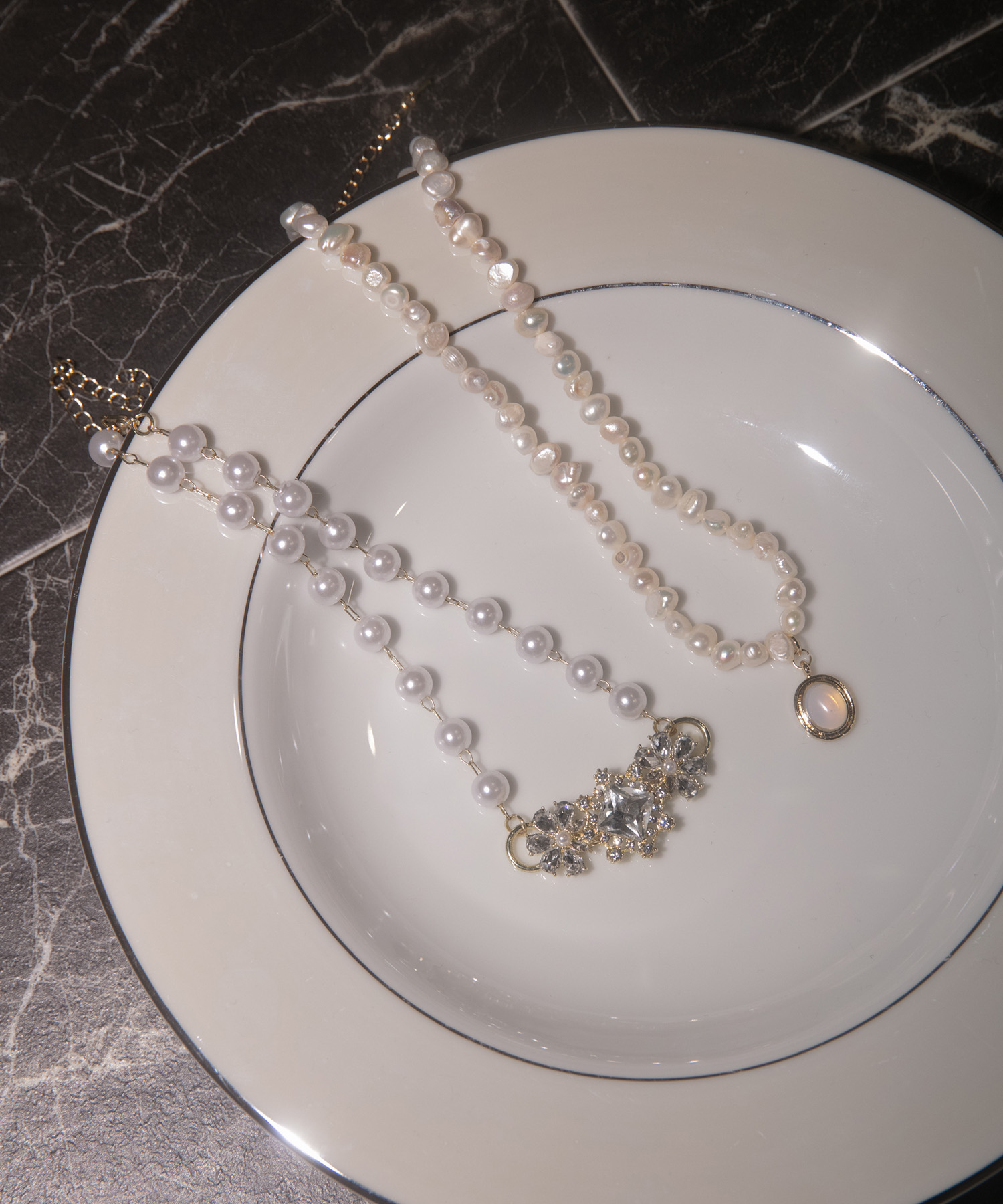 SELECT ビジューネックレス