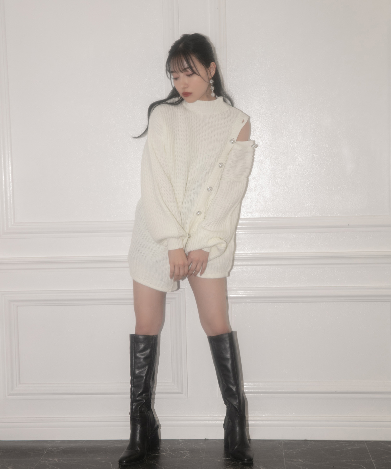 ボタンアシメニット