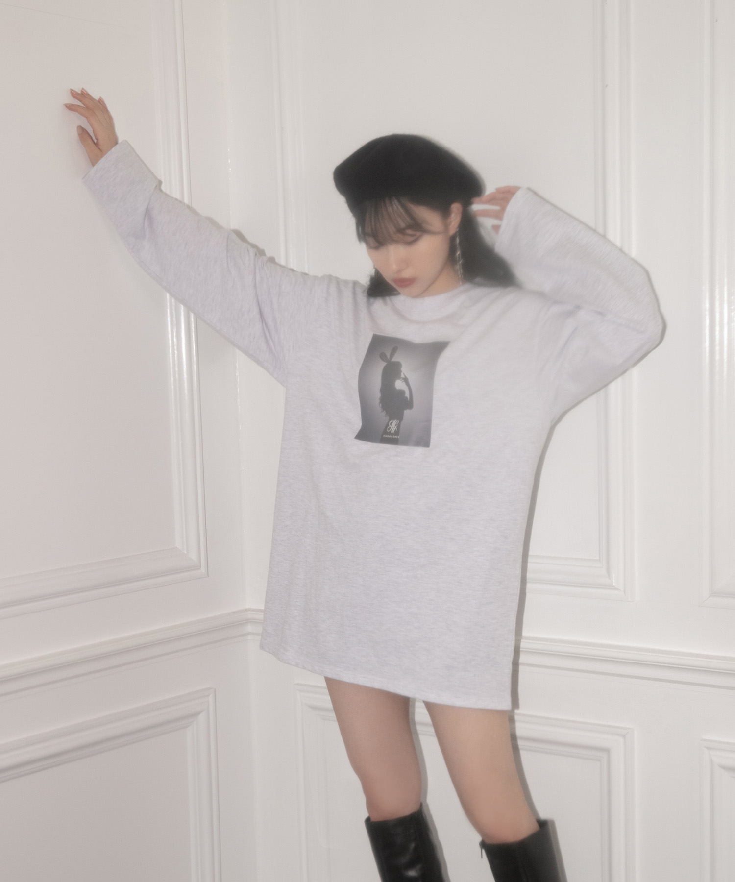 UNISEX バニーシルエットロンT