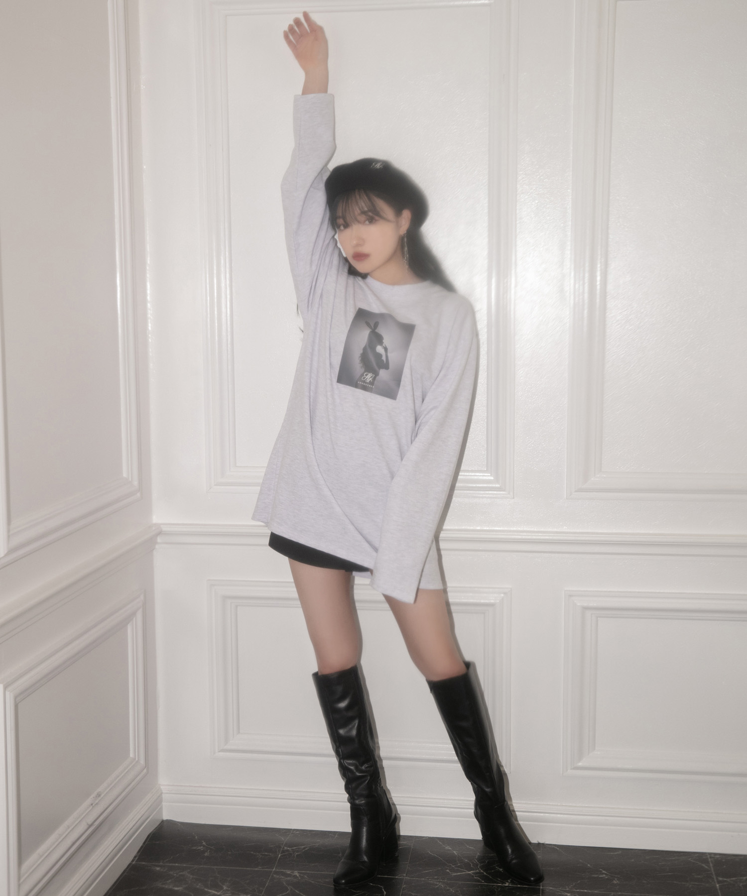 UNISEX バニーシルエットロンT