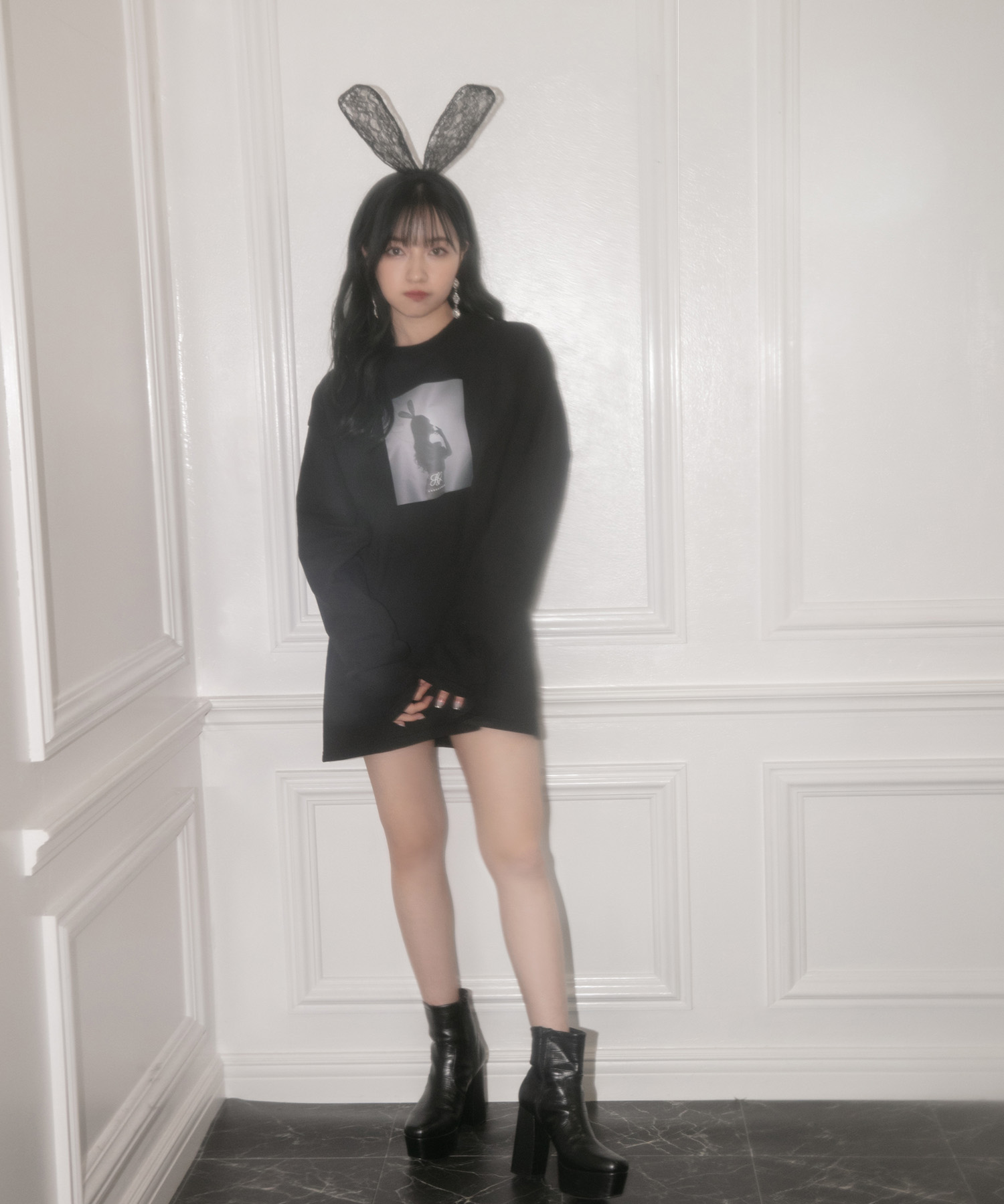 UNISEX バニーシルエットロンT