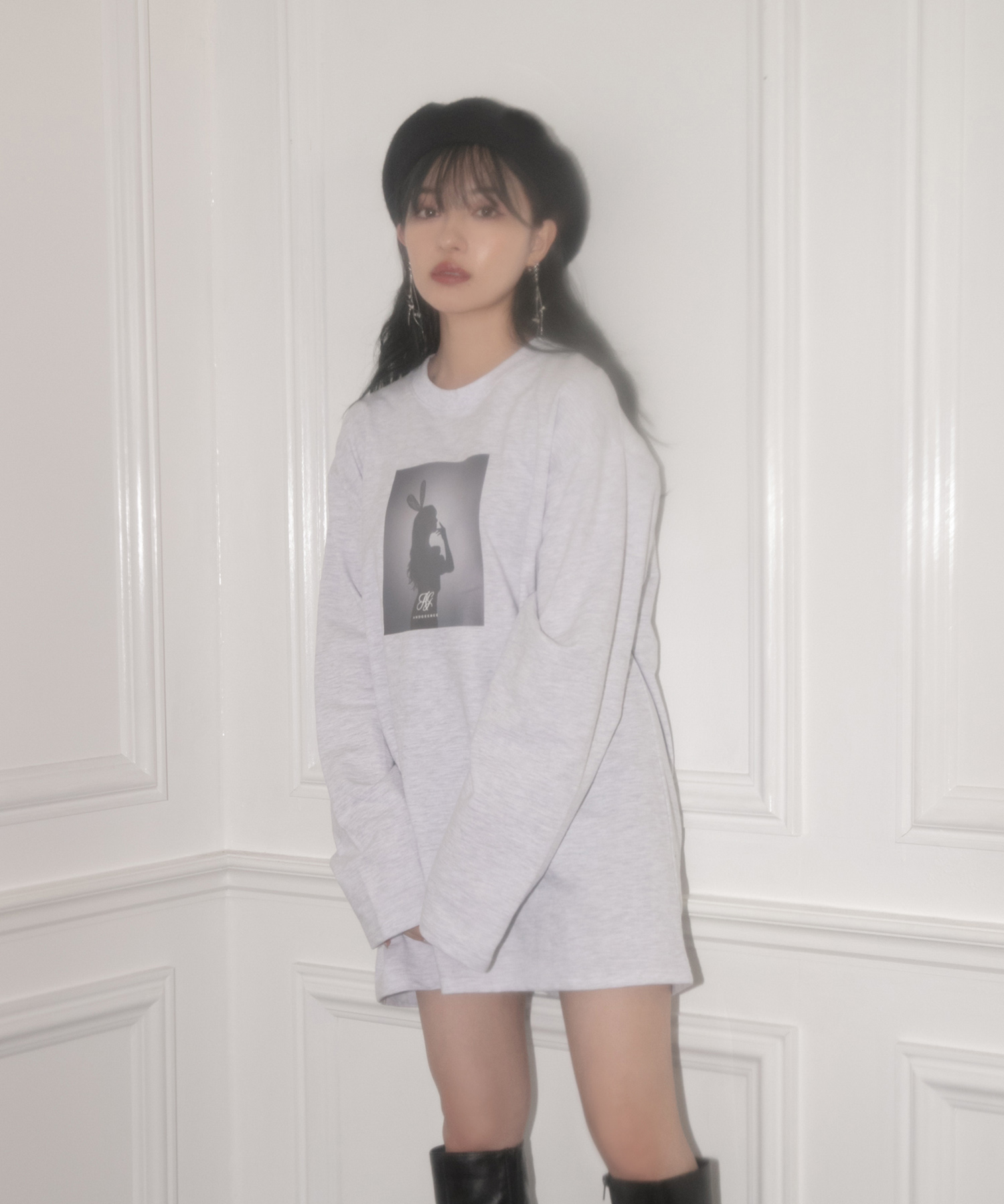 UNISEX バニーシルエットロンT
