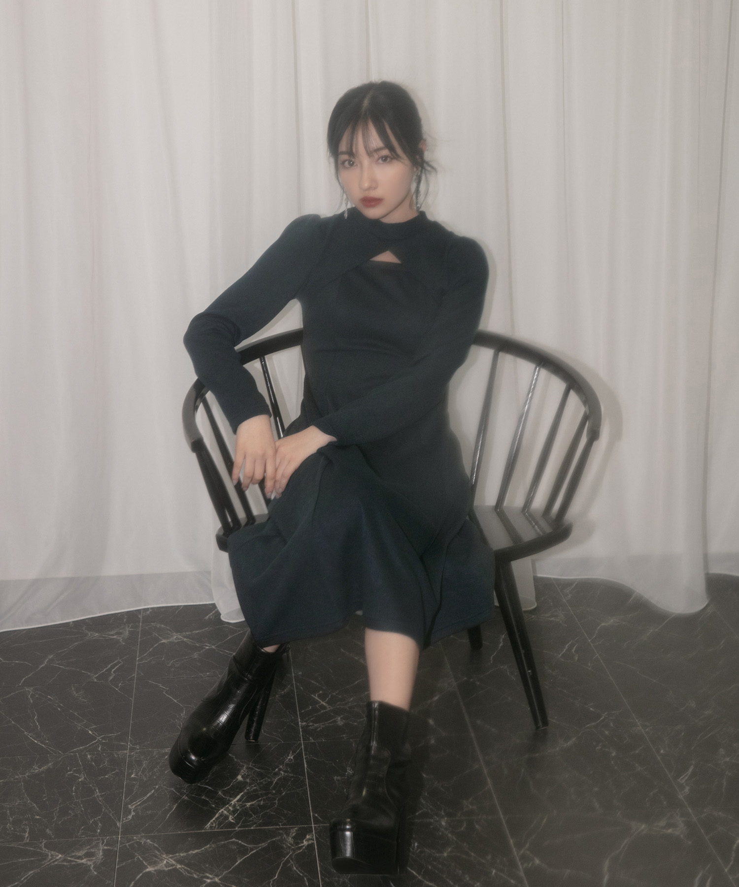 フロントオープンカットワンピ