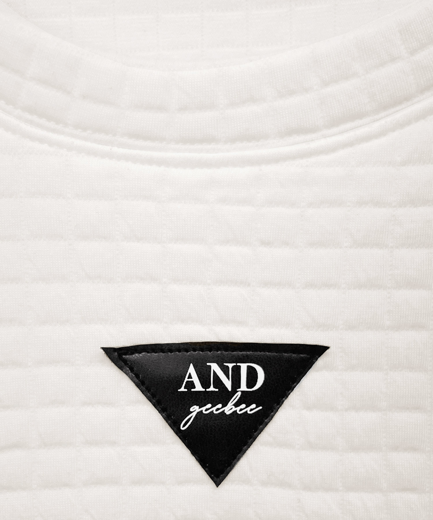 UNISEX ワンポイントジャガードワッフルトップス