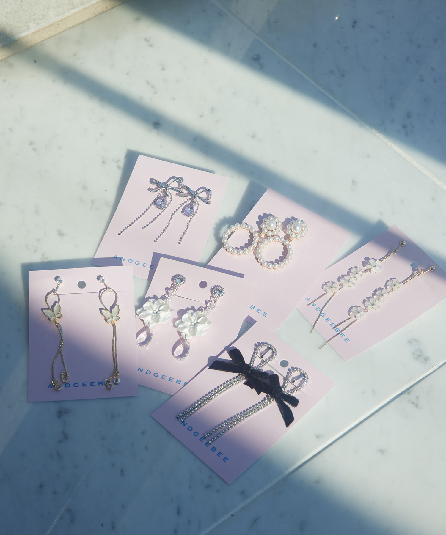 SELECT ホワイトフラワーイヤリング