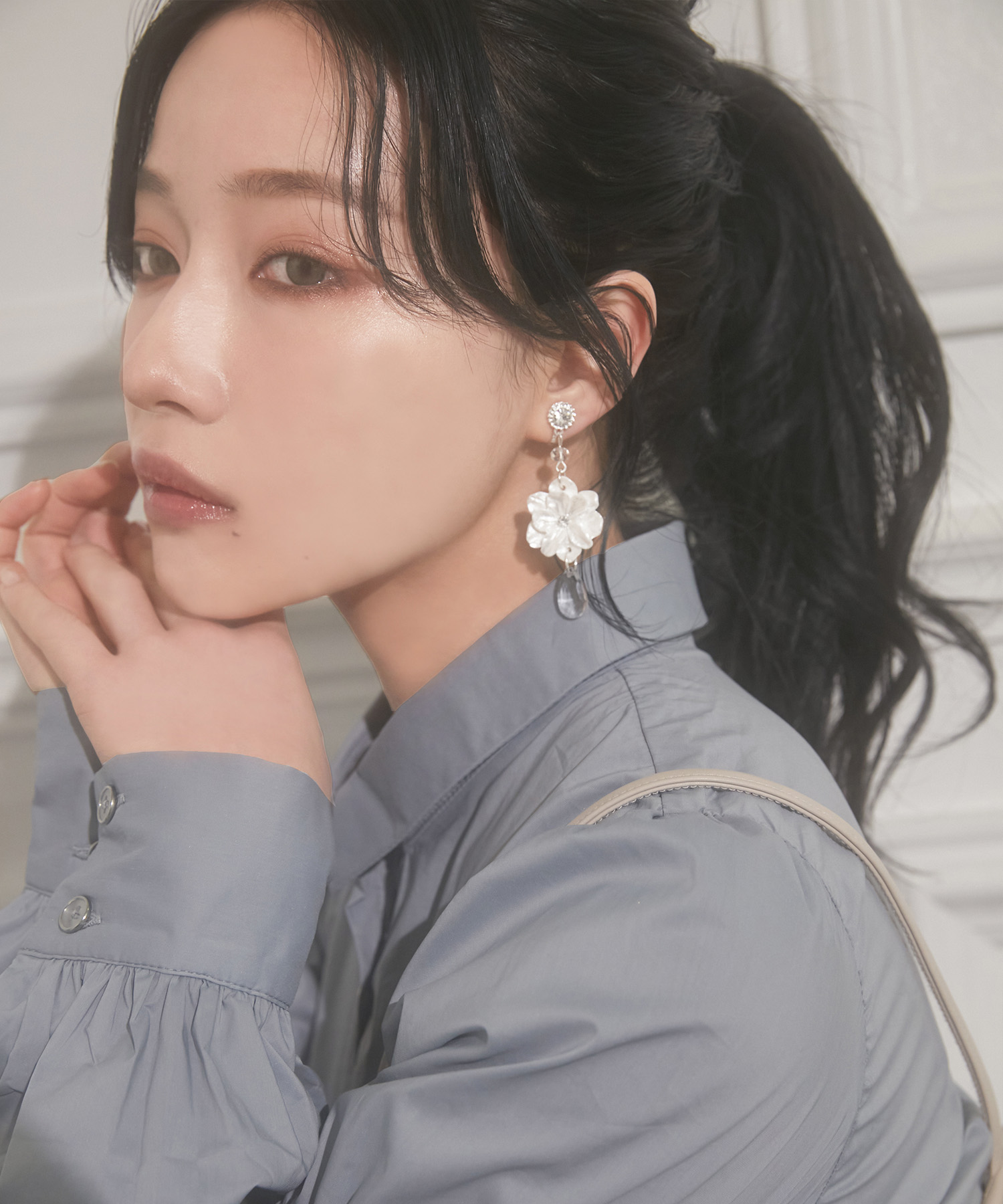 SELECT ビジューフラワーイヤリング