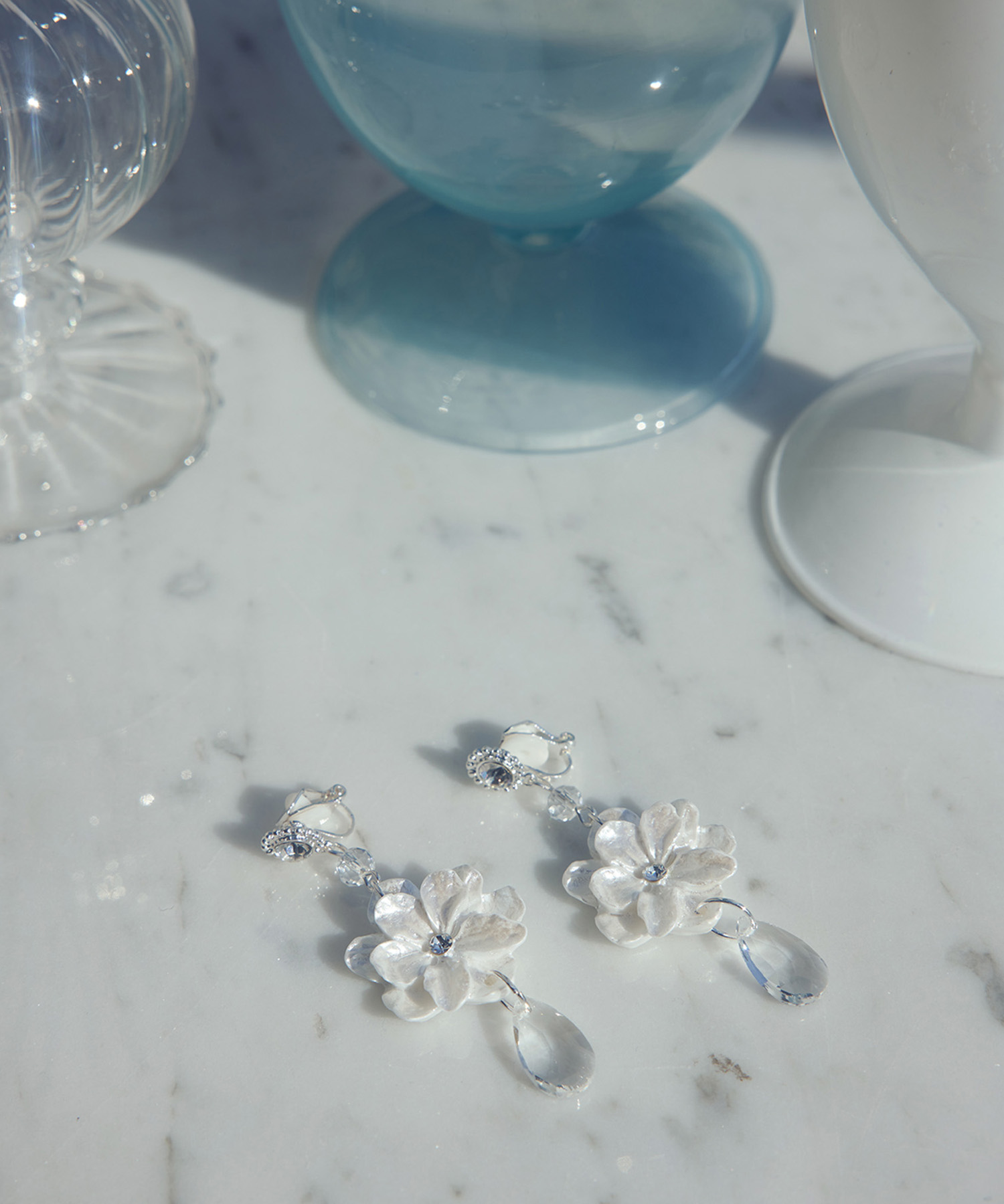 SELECT ビジューフラワーイヤリング