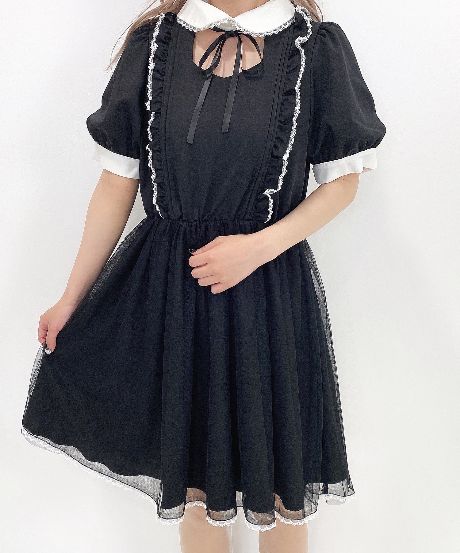 デコルテあき配色ワンピース