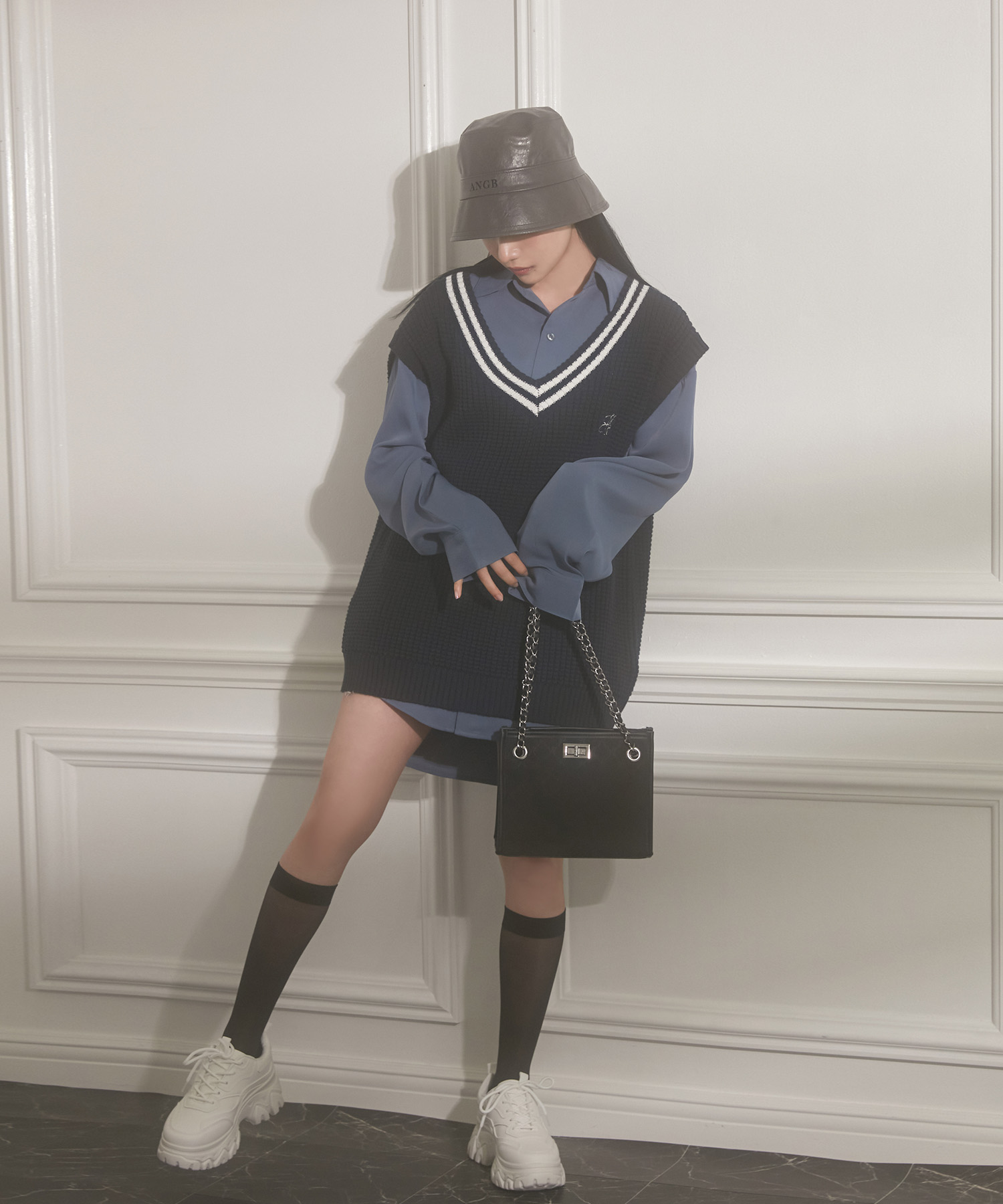 チャンキースニーカー