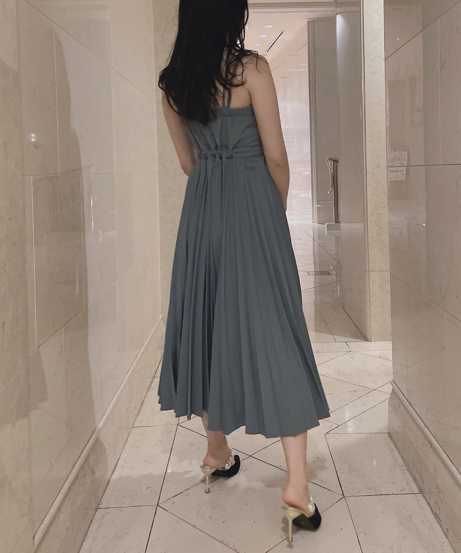 プリーツキャミワンピ