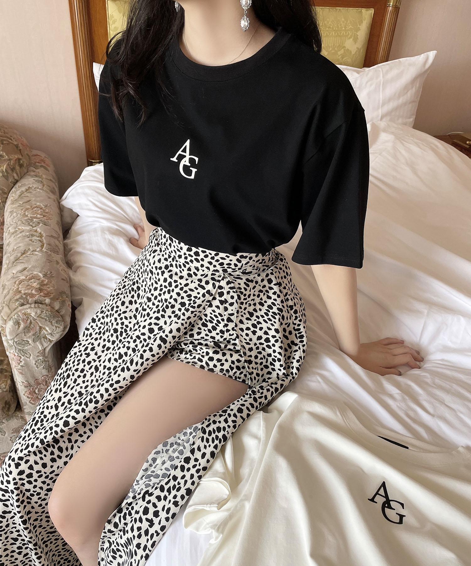 UNISEX AGシンプルロゴTシャツ