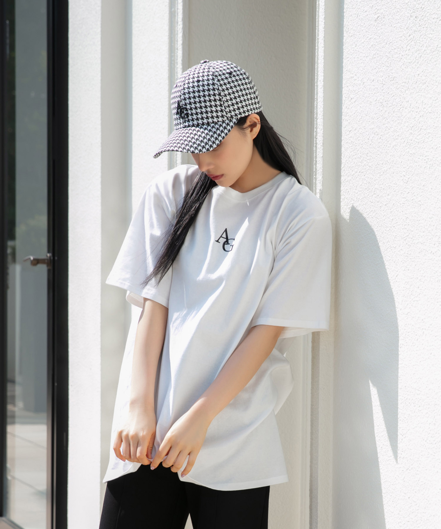 UNISEX AGシンプルロゴTシャツ