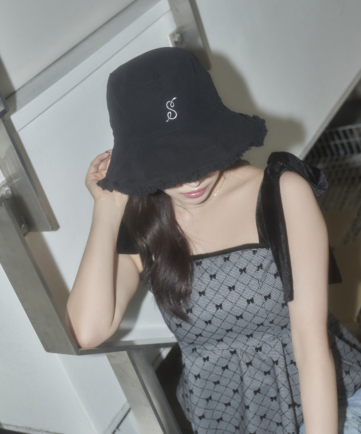 UNISEX フリンジバケットハット – BUNNY APARTMENT