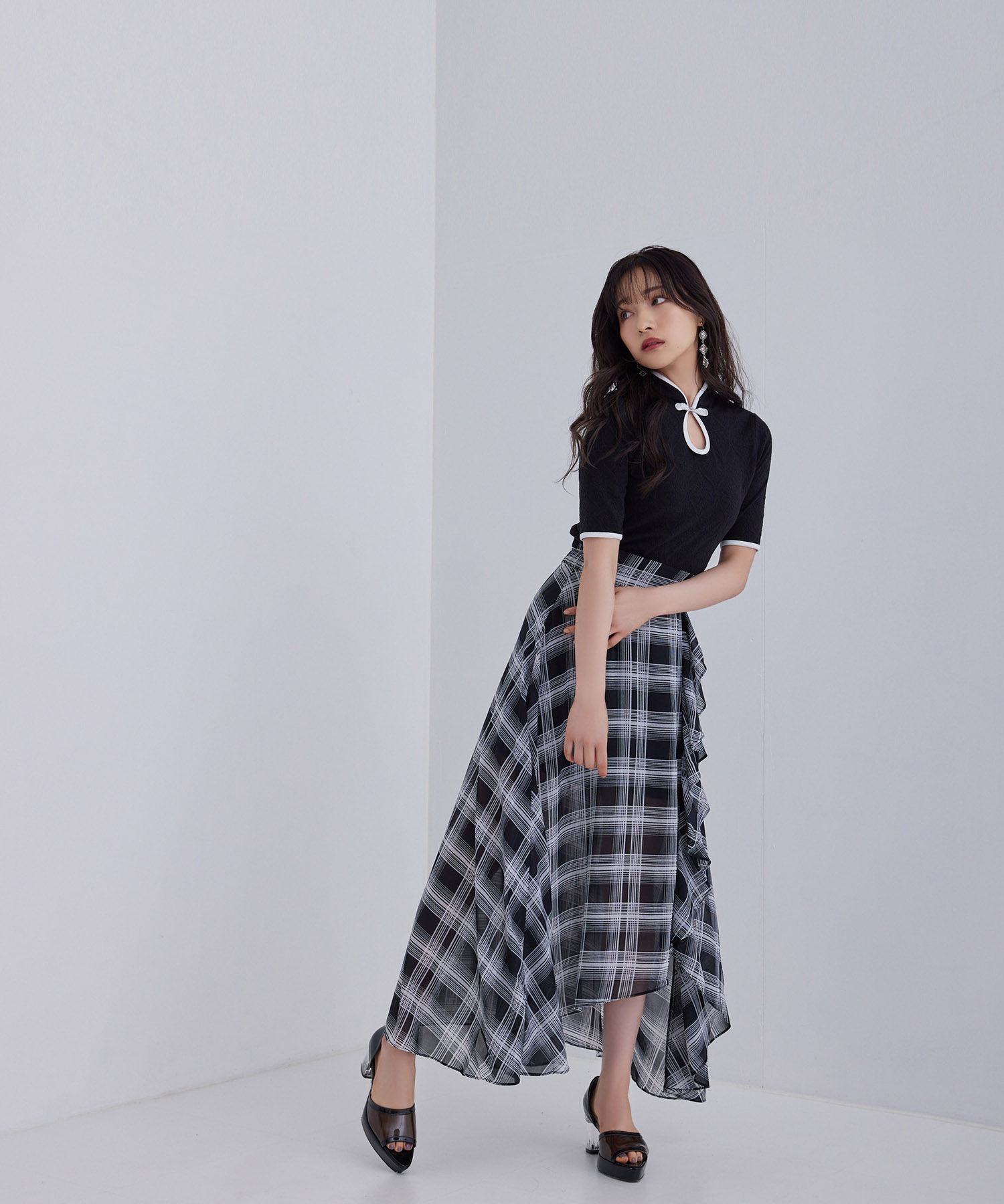 パイピングチャイナトップス