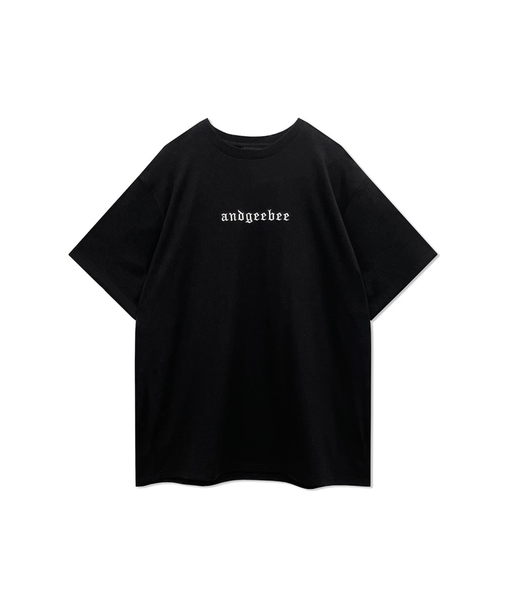 UNISEXサークルエンブロイダリーTシャツ