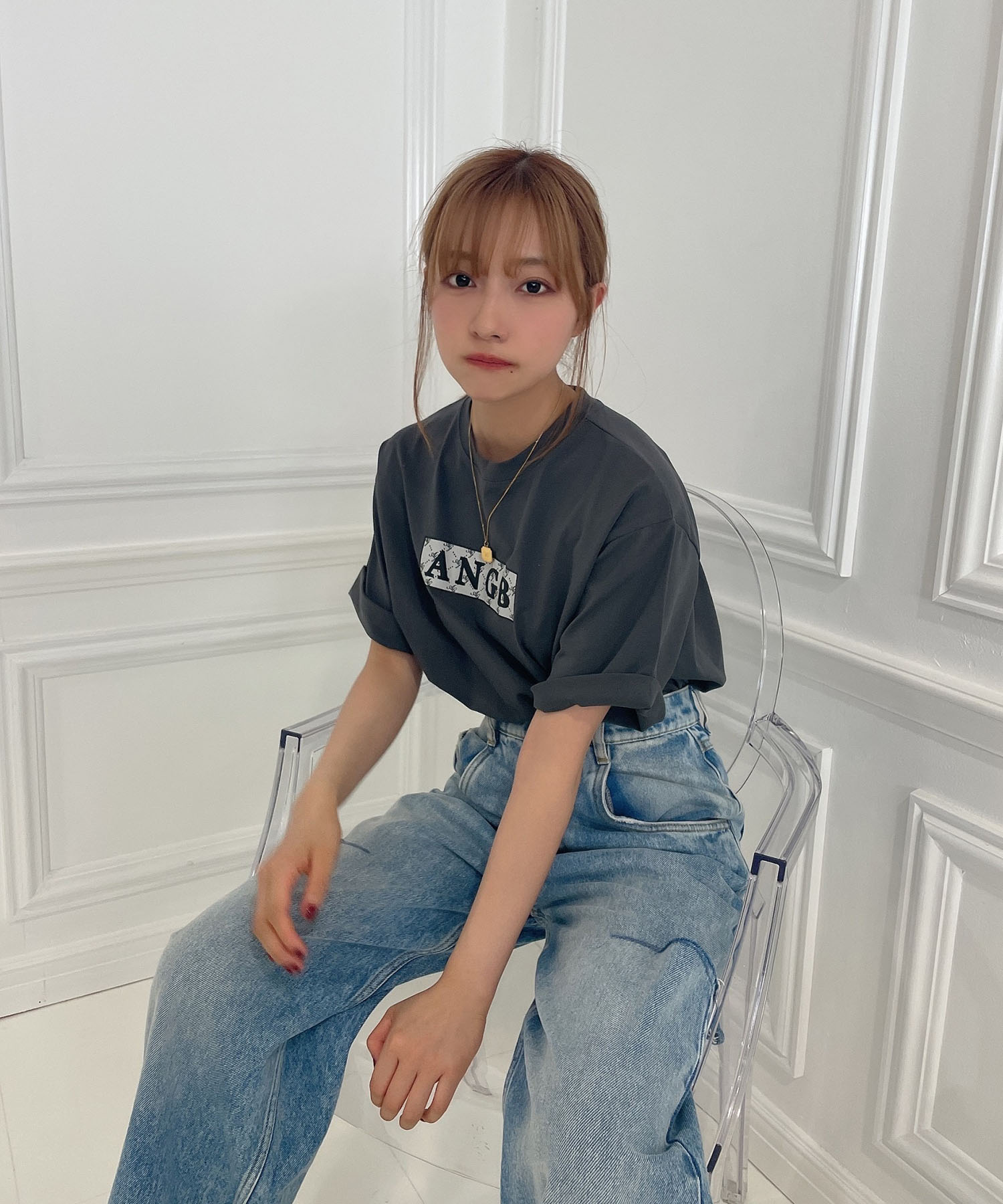 UNISEXボックスロゴTシャツ